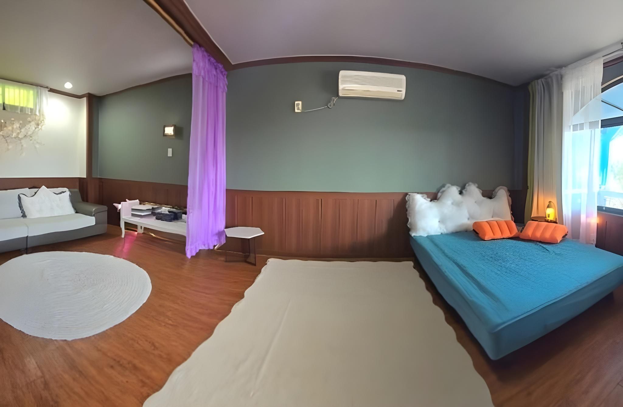 Ganghwado Katana Pension March Of Youth (1st Floor Group Room)