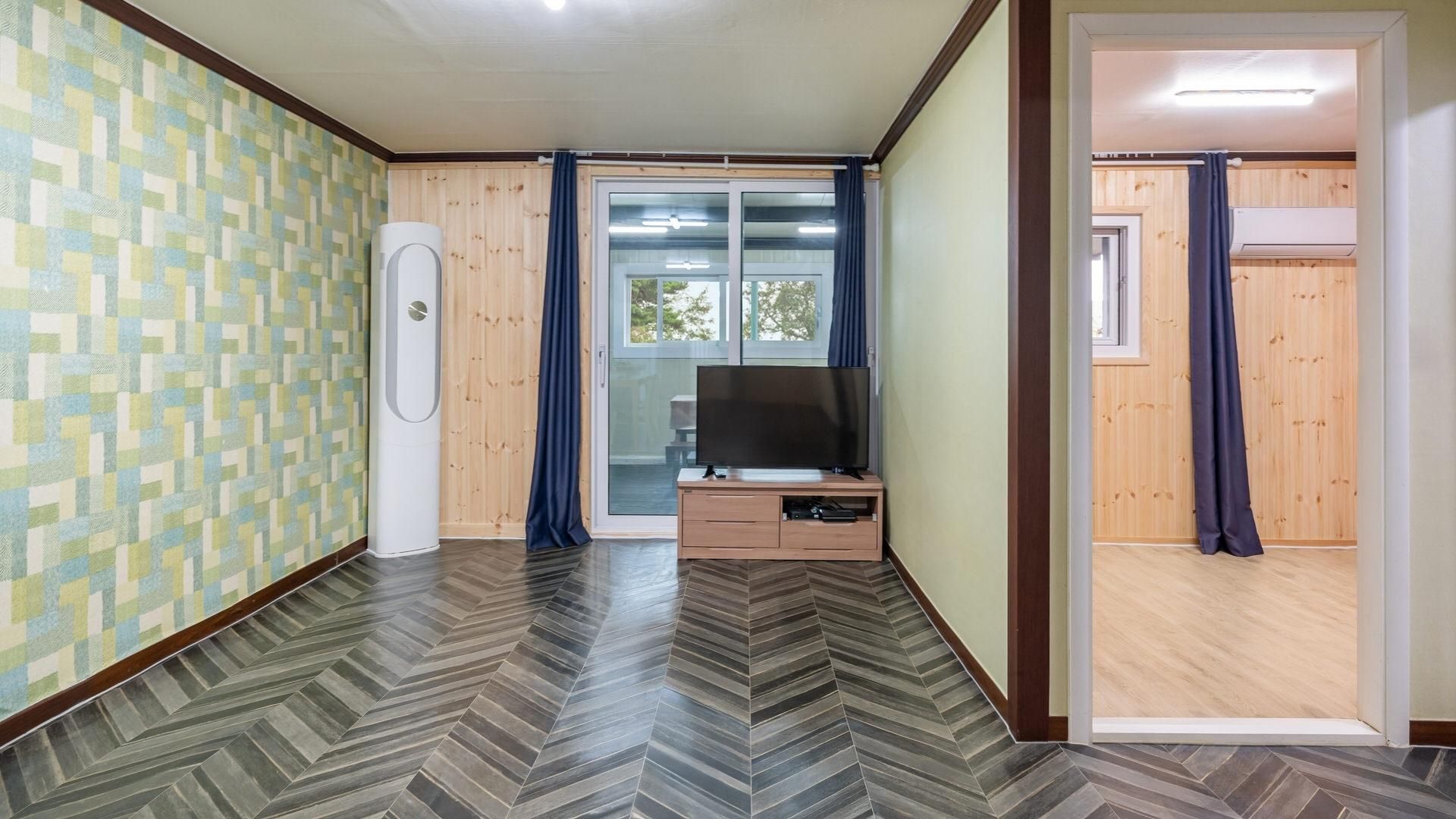 A Building 2F Full Rental (A201–203)