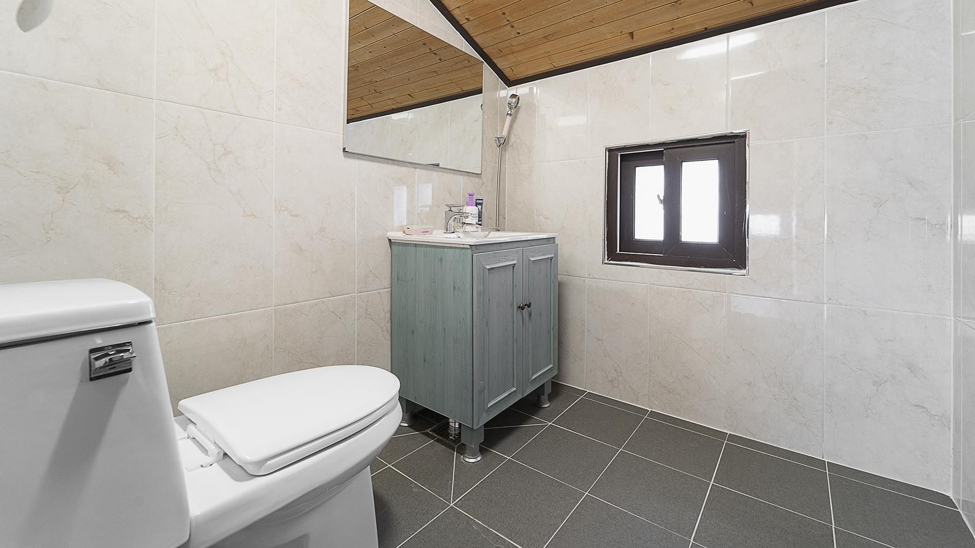 DeepblueA ( F3,ocean view )