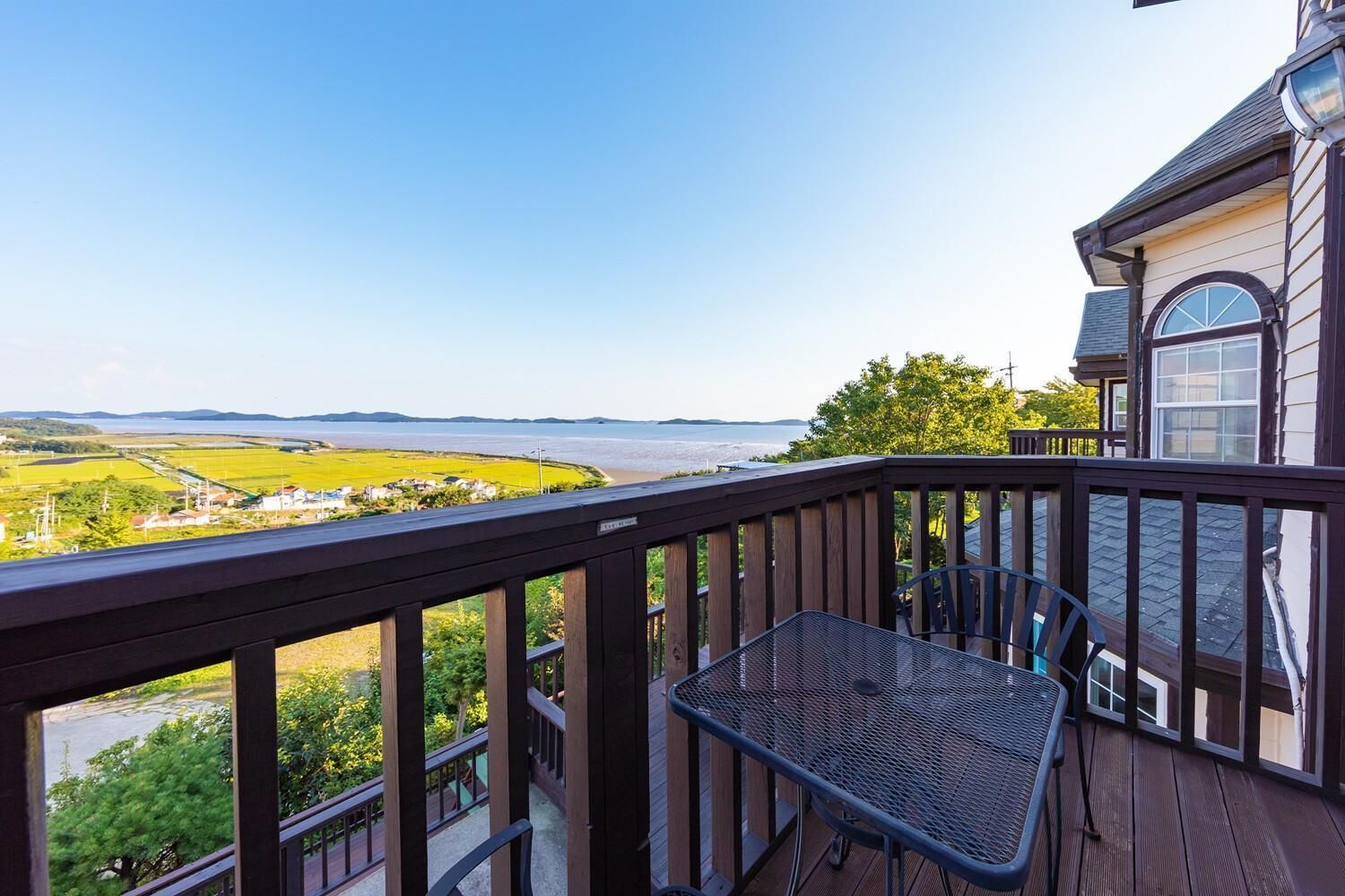 Ganghwa Teo Pension Double Room 13