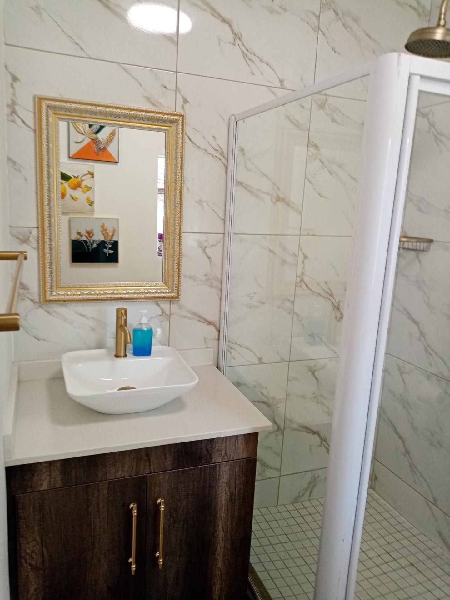 De la Rose Guesthouse
