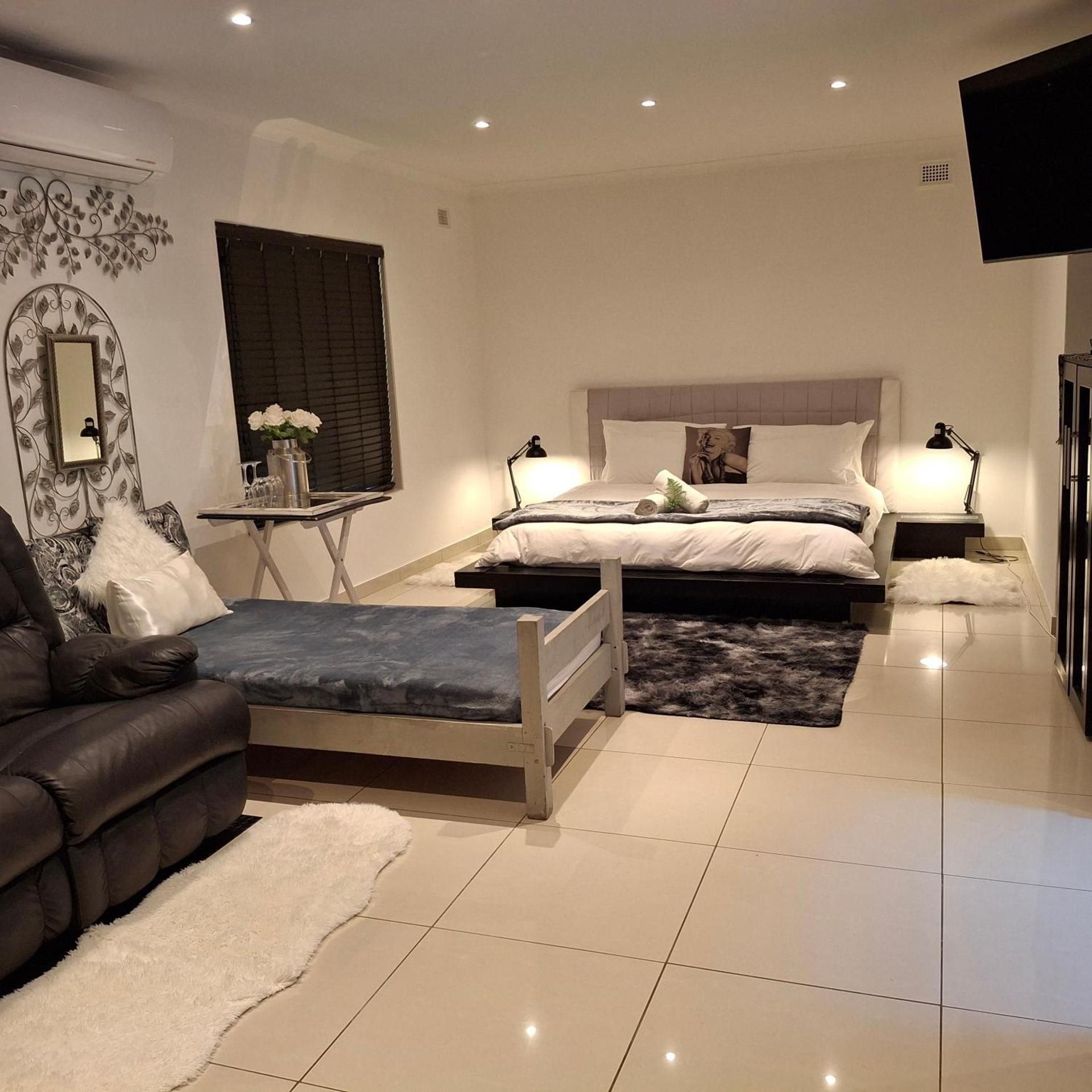 Superior King Suite