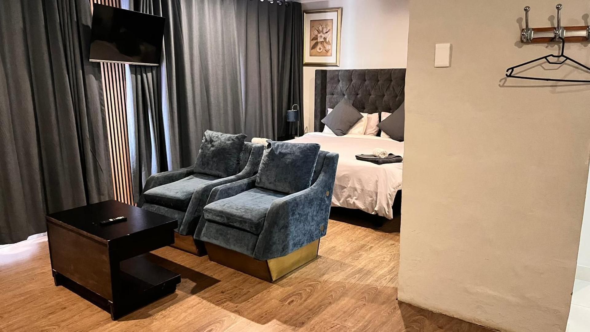 Deluxe Suite
