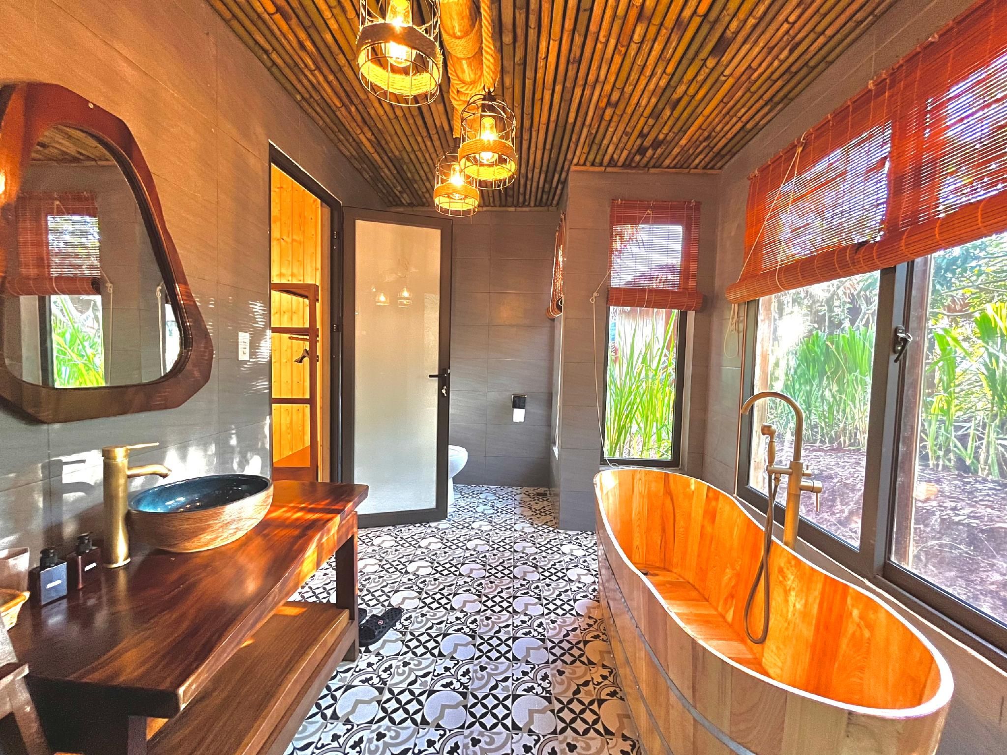 Mường Sang Retreat Superior King Room with Patio 2