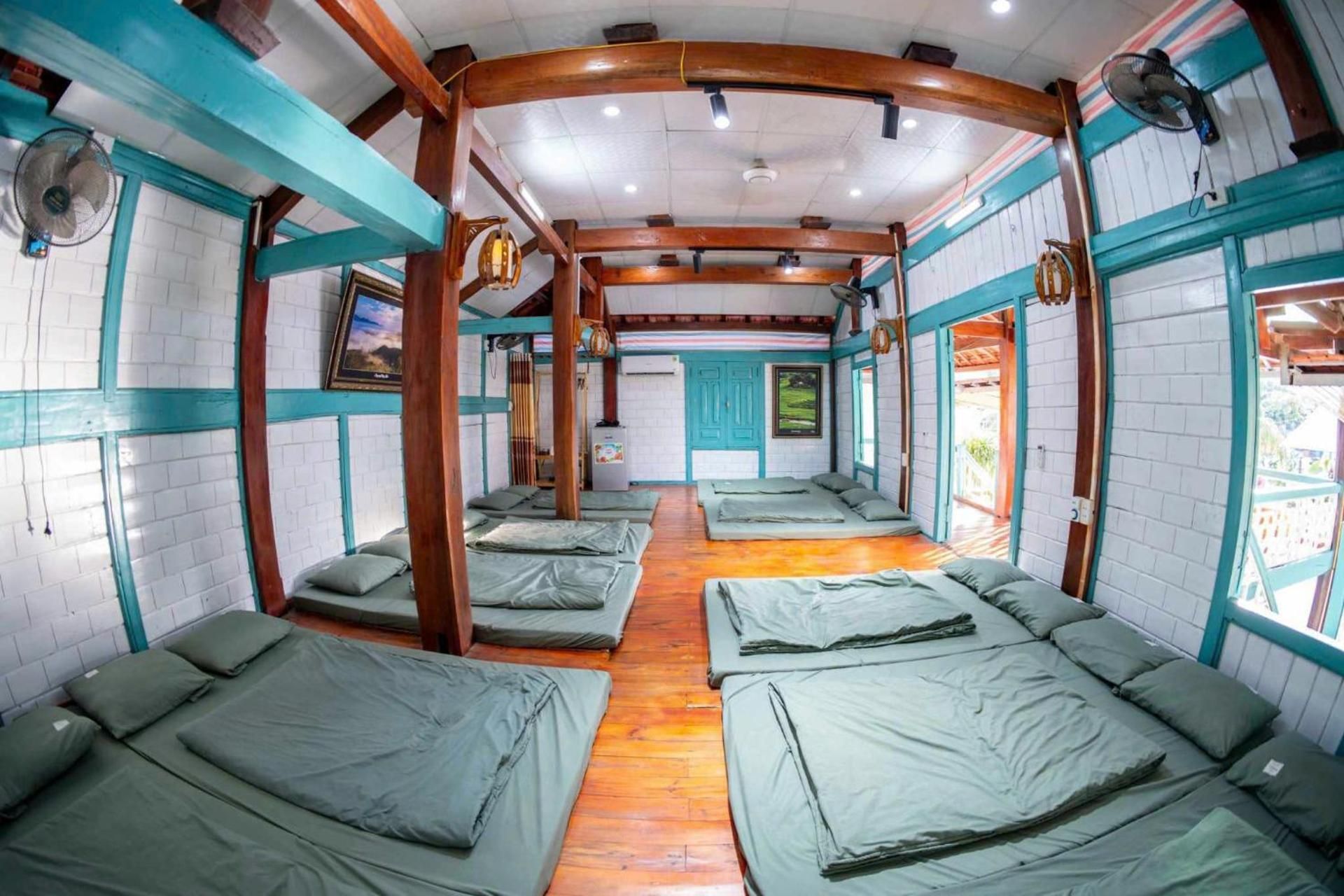Mixed Dormitory Room