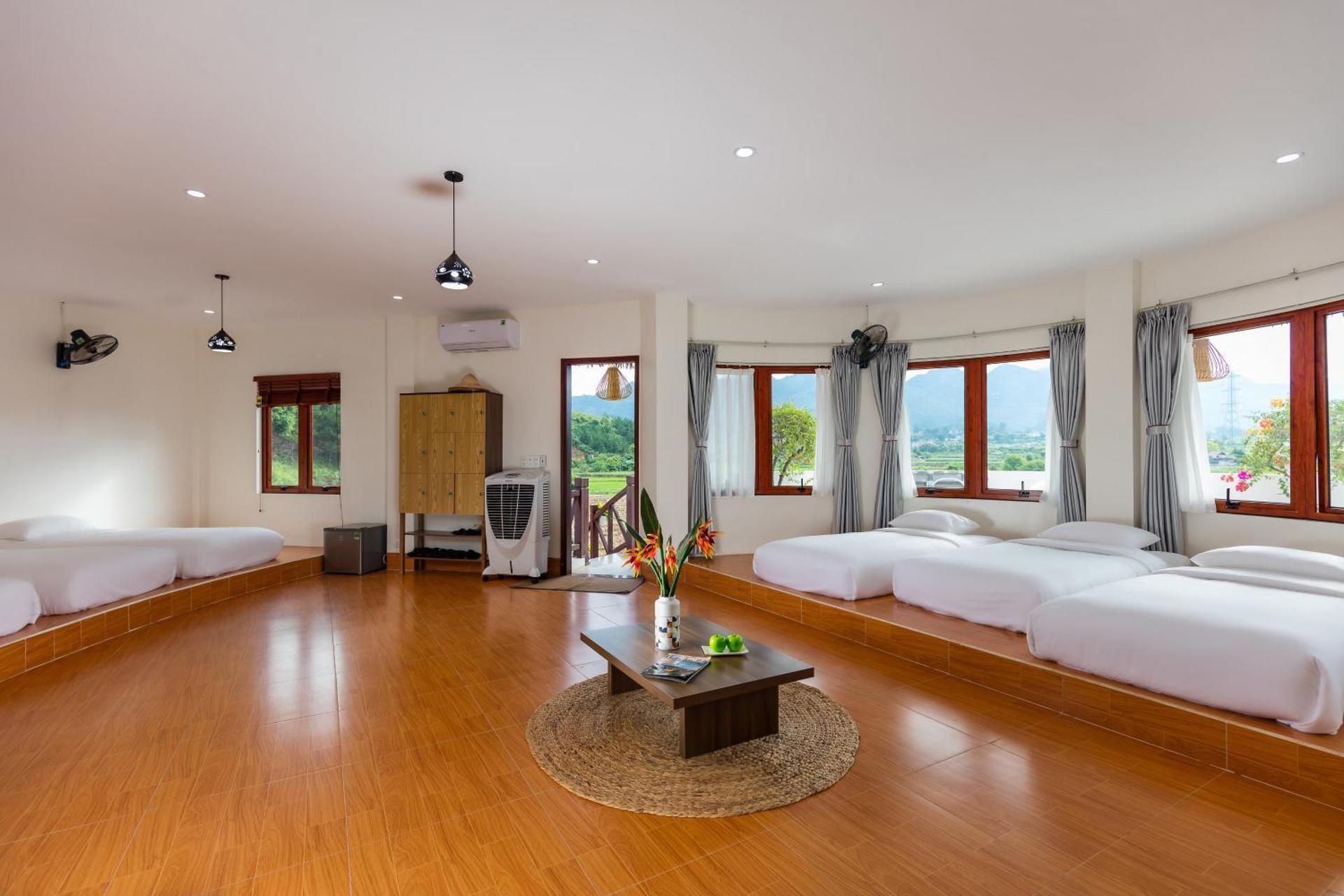 Mixed Dormitory Room