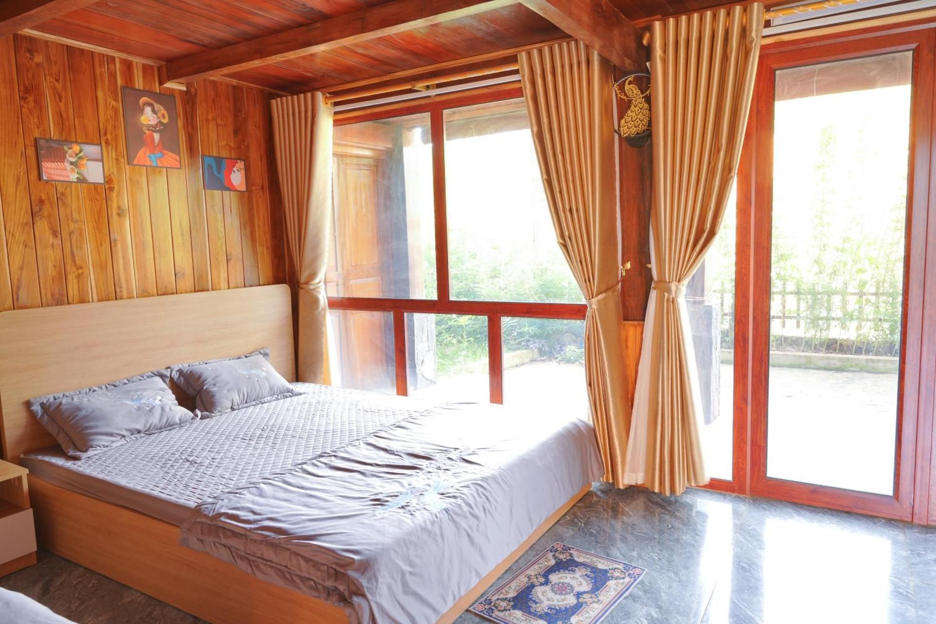 Quadruple Room with Private Bathroom