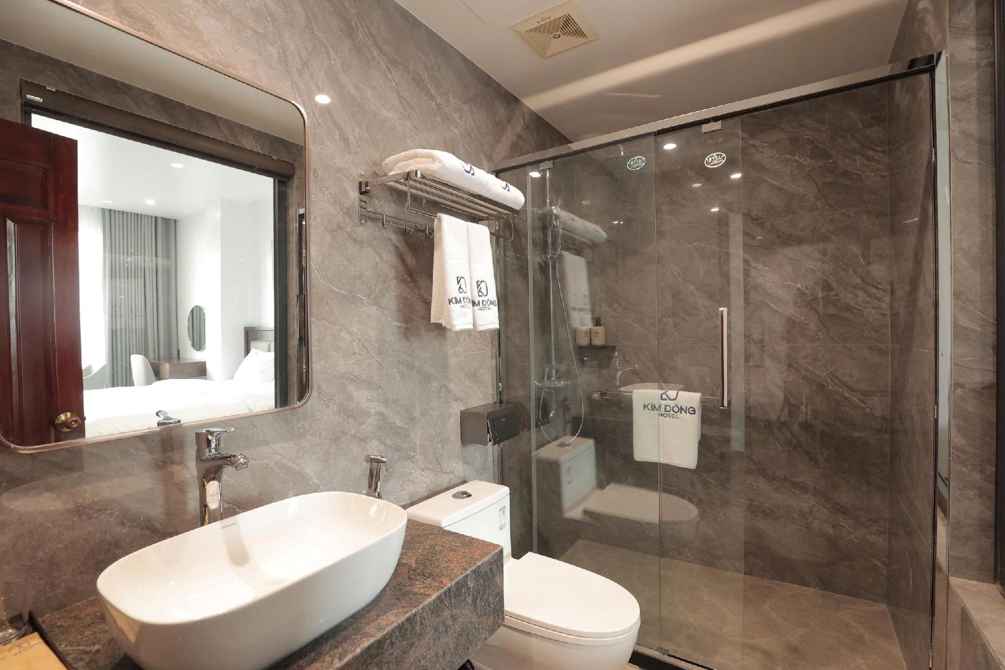 Deluxe Twin Room Type A