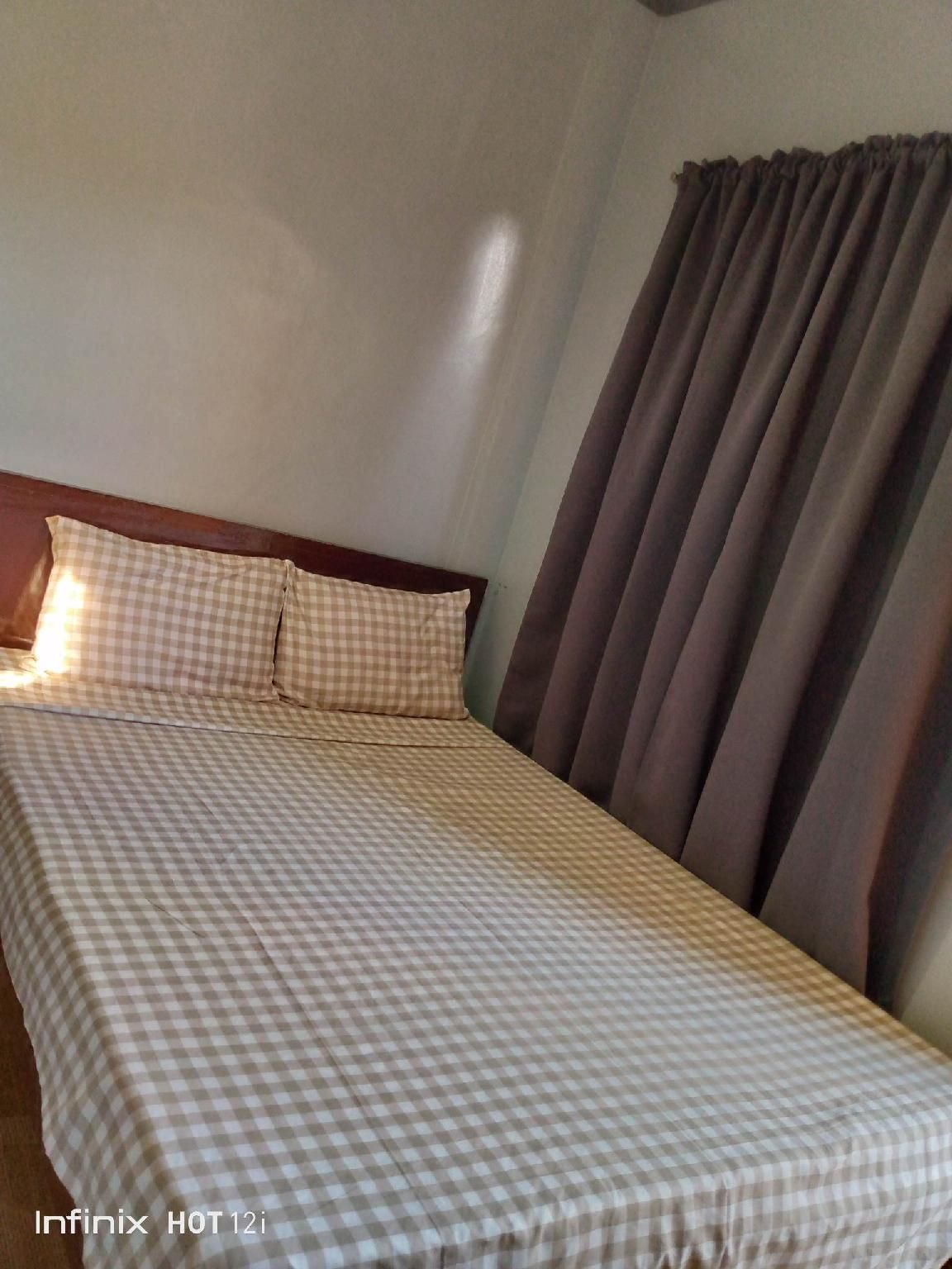 Sealey's Inn Super Deluxe Family Room 2