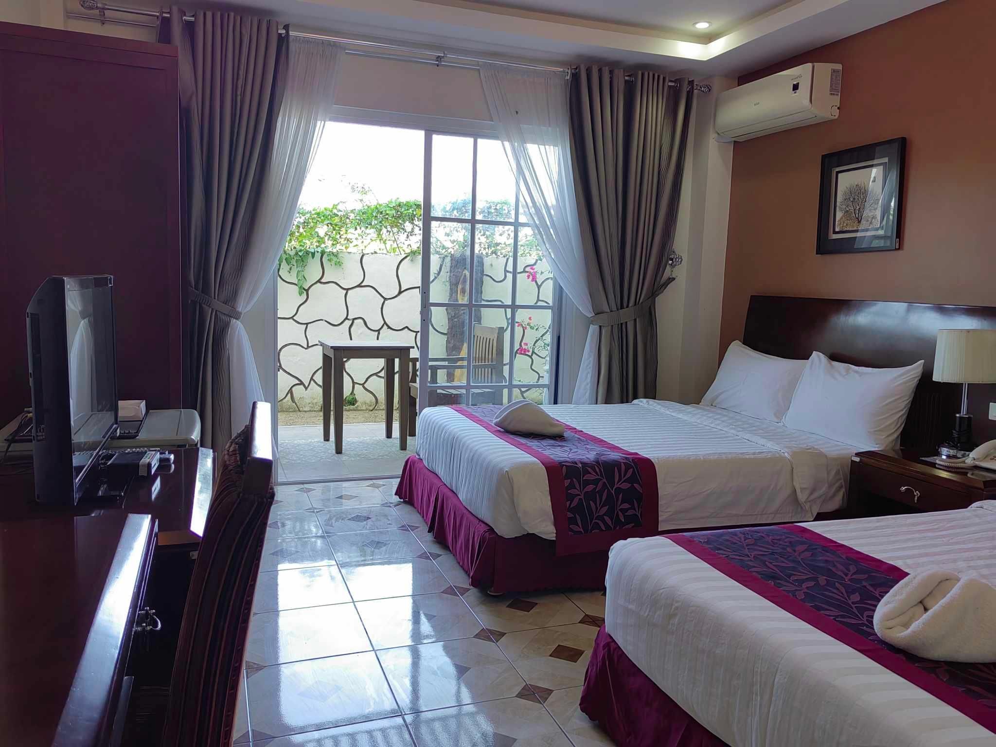 Deluxe Twin Room