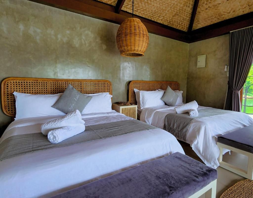 Sofia's Lake Resort Cavinti Family Room with Lake View 2