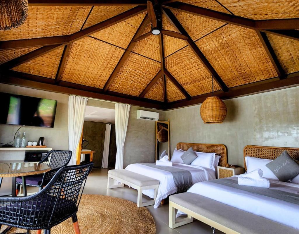 Sofia's Lake Resort Cavinti Family Room with Lake View