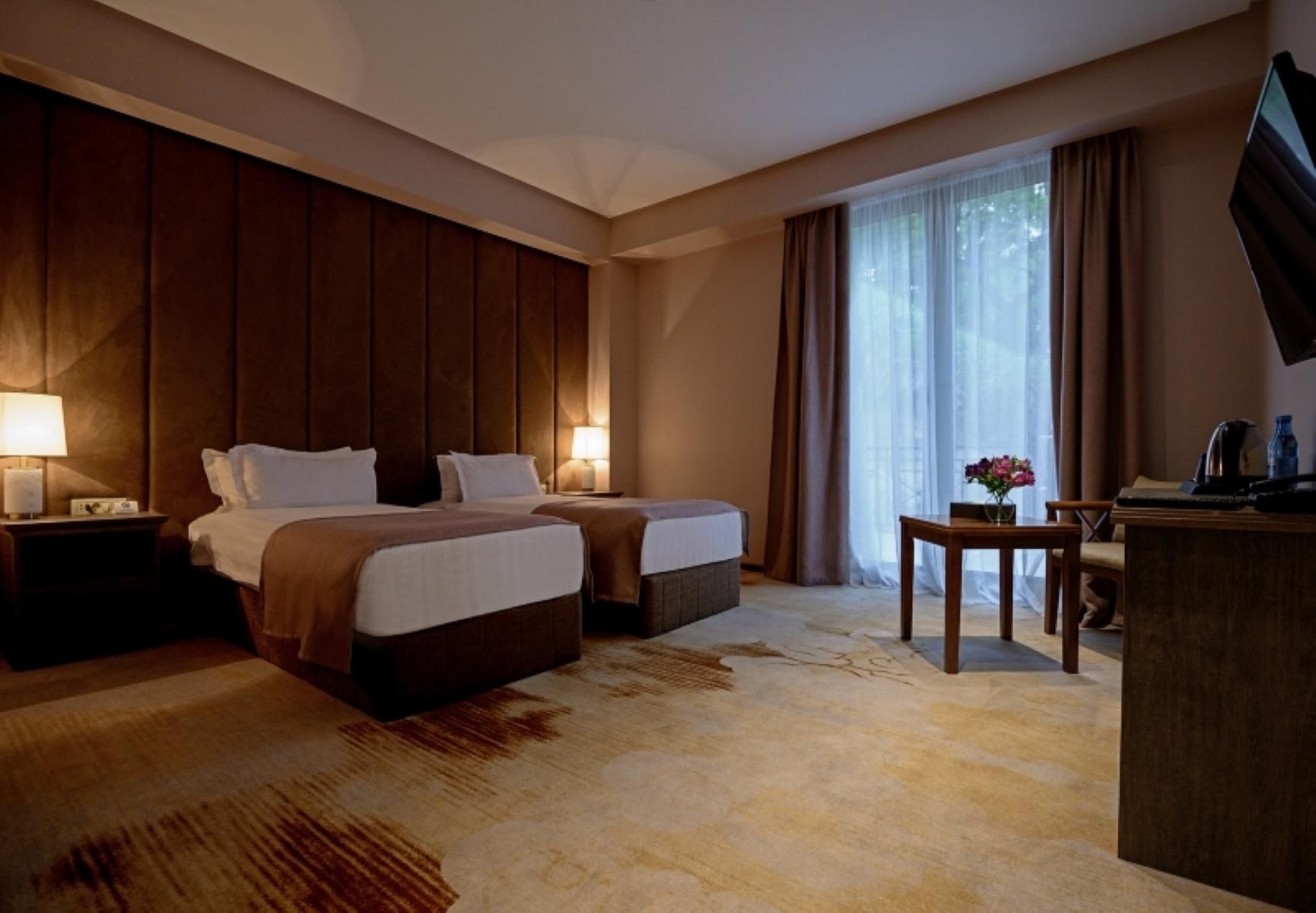 Aurora Resort, Tsaghkadzor Family Room with Living Area