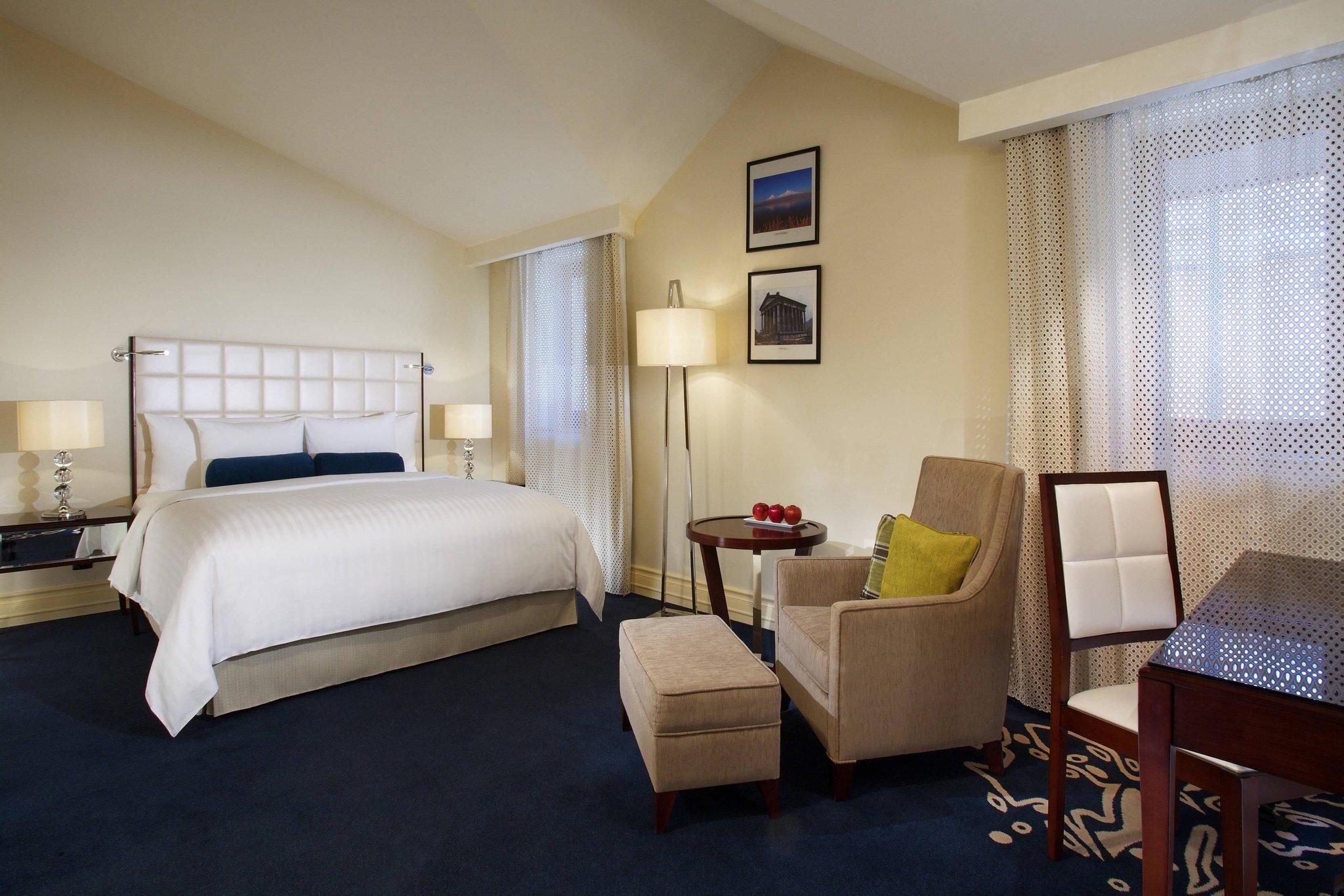 Tsaghkadzor Marriott Hotel Deluxe, Guest room, 1 King, Church view, Main Building 2