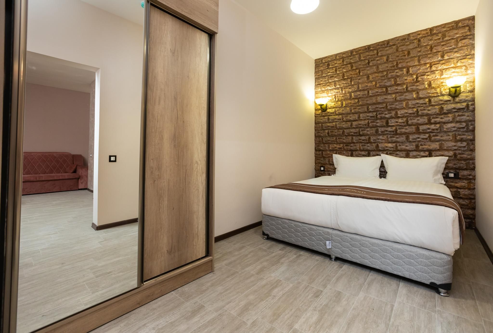 Alaska Resort Tsaghkadzor Superior Hotel Room 2