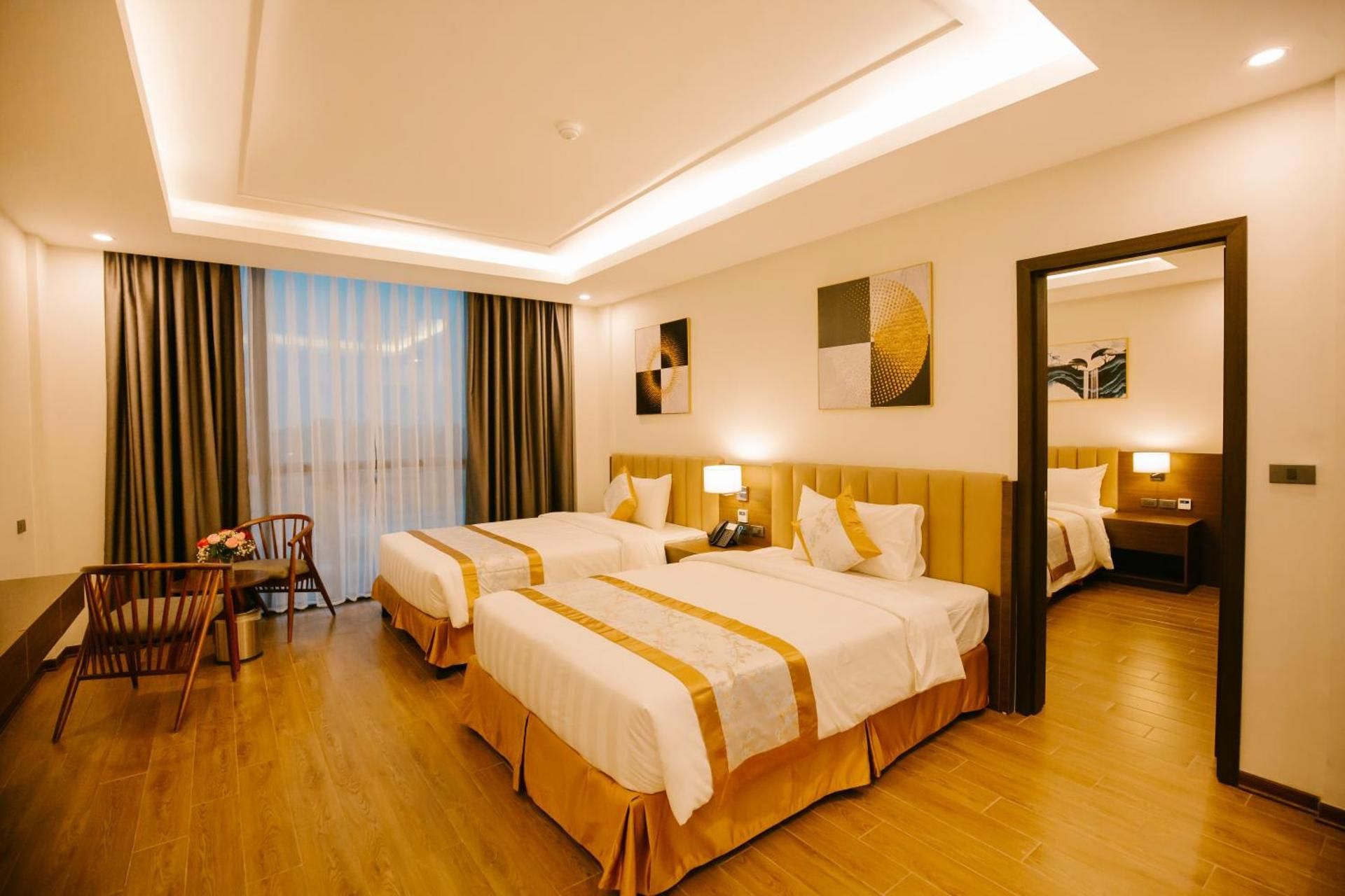 Deluxe Family Room