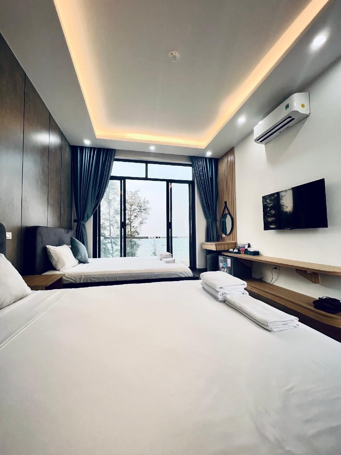 Khách sạn LAMER Thiên Cầm Deluxe Ocean View Double