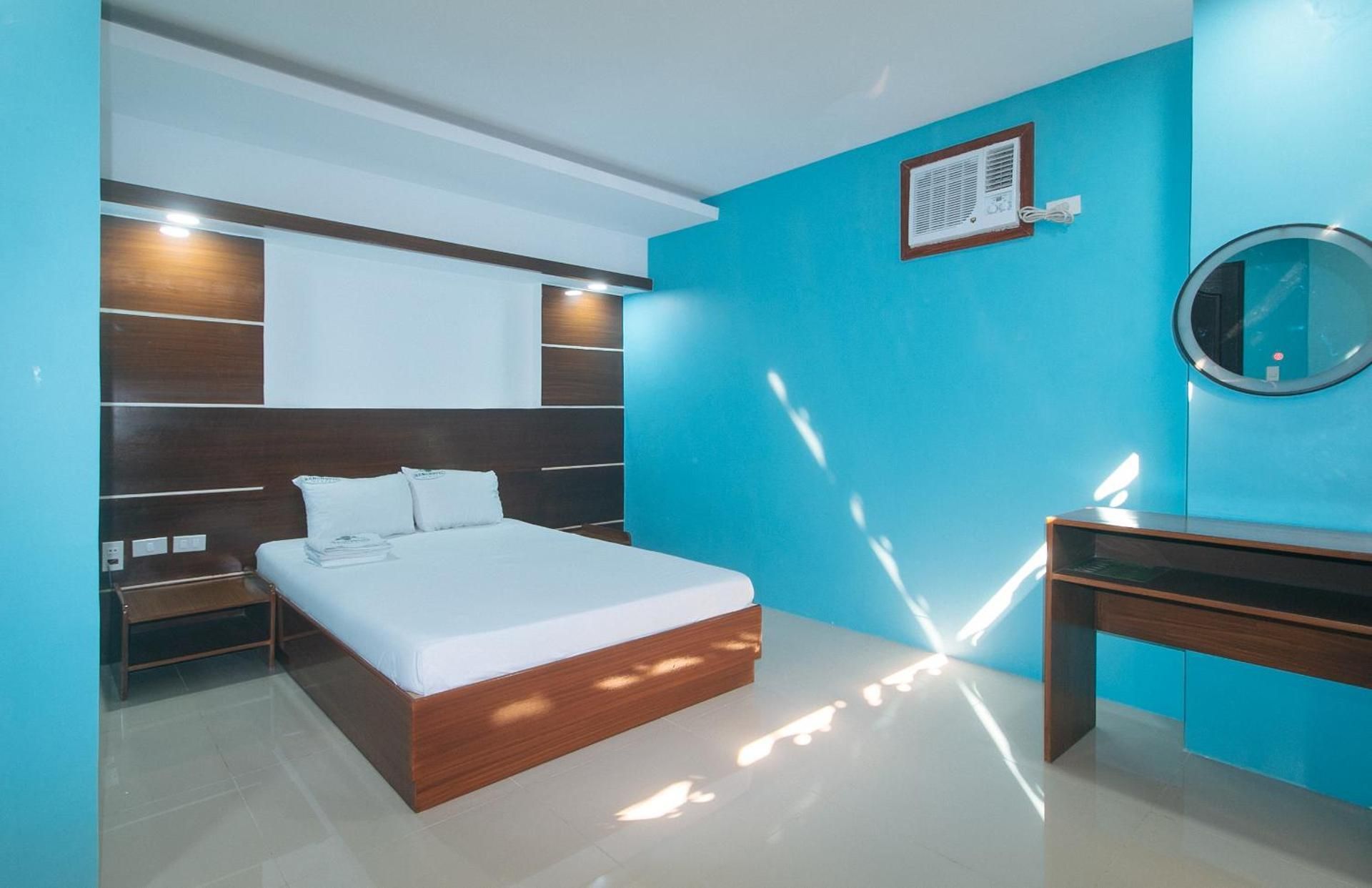 Ranchotel General Trias Cavite by RedDoorz  Deluxe Room