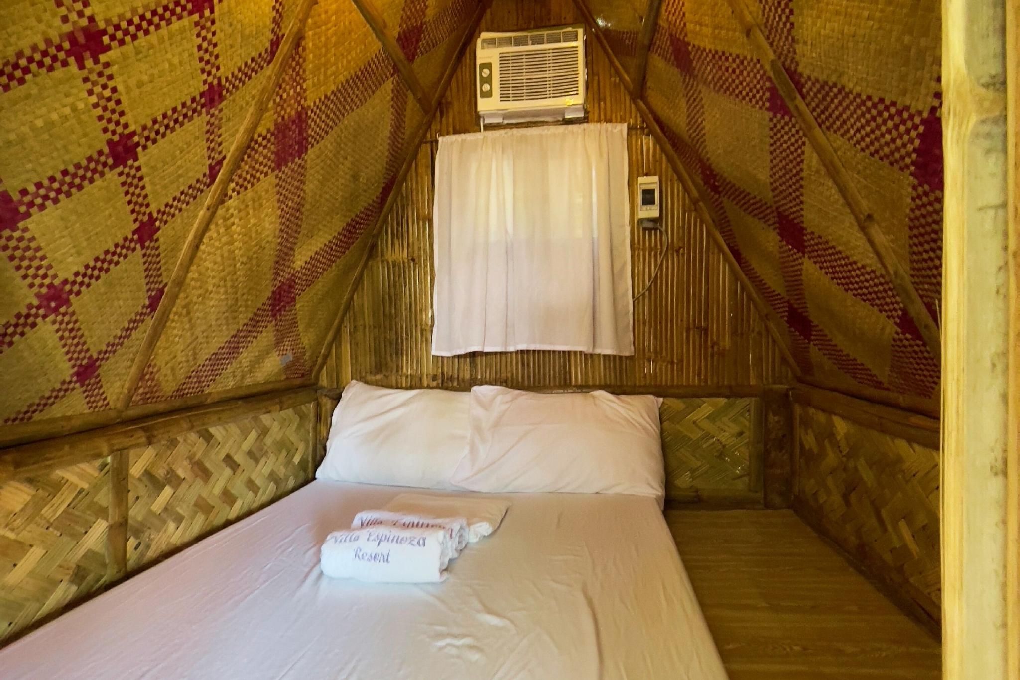 Beach Hut with Shared Bathroom