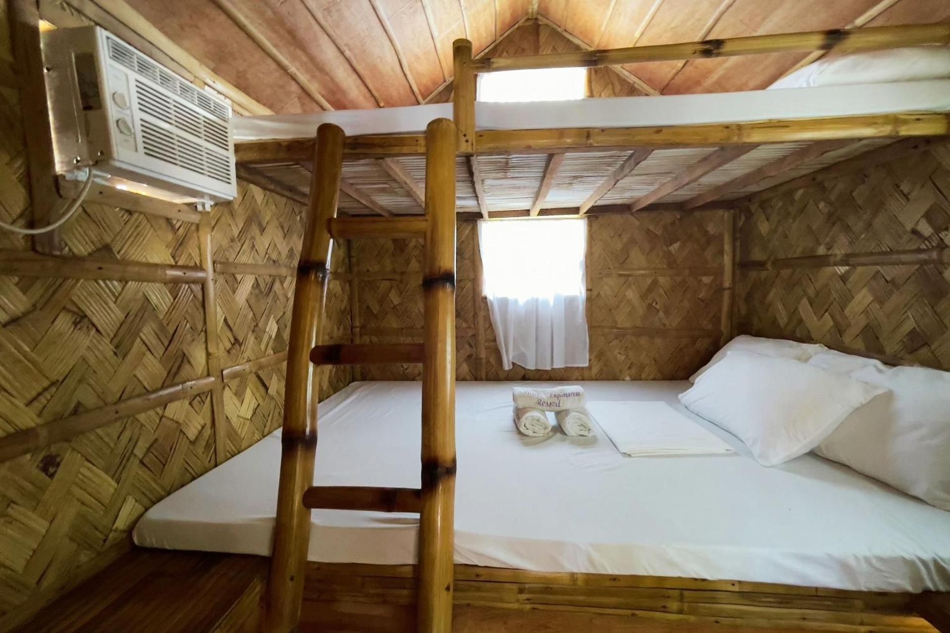 Quadruple Room with Shared Bathroom