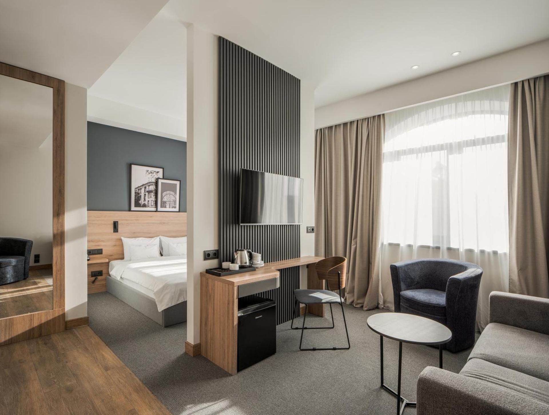 Radisson Hotel & Spa Gyumri One Bedroom Suite