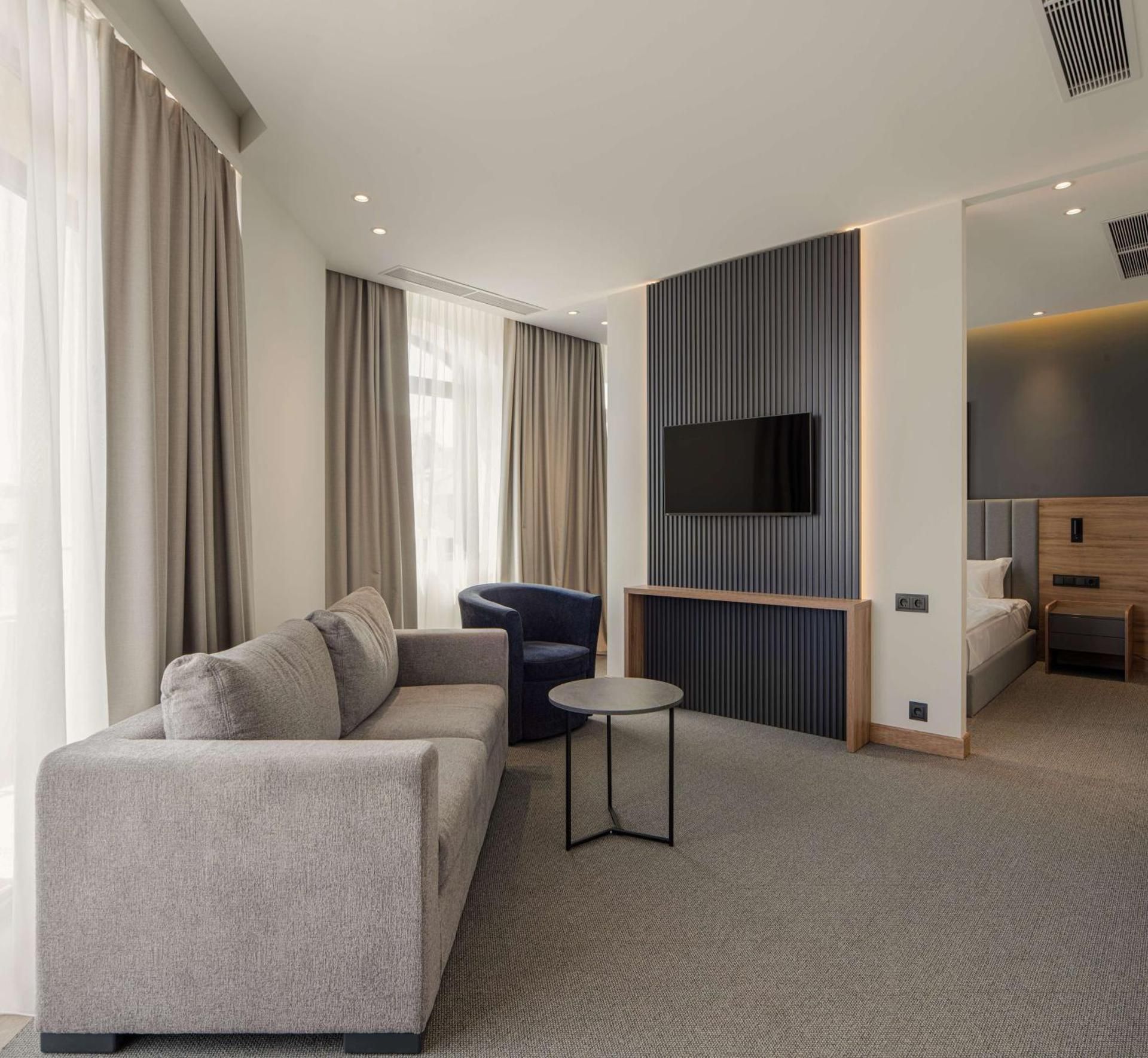 Radisson Hotel & Spa Gyumri Suite with Terrace 3