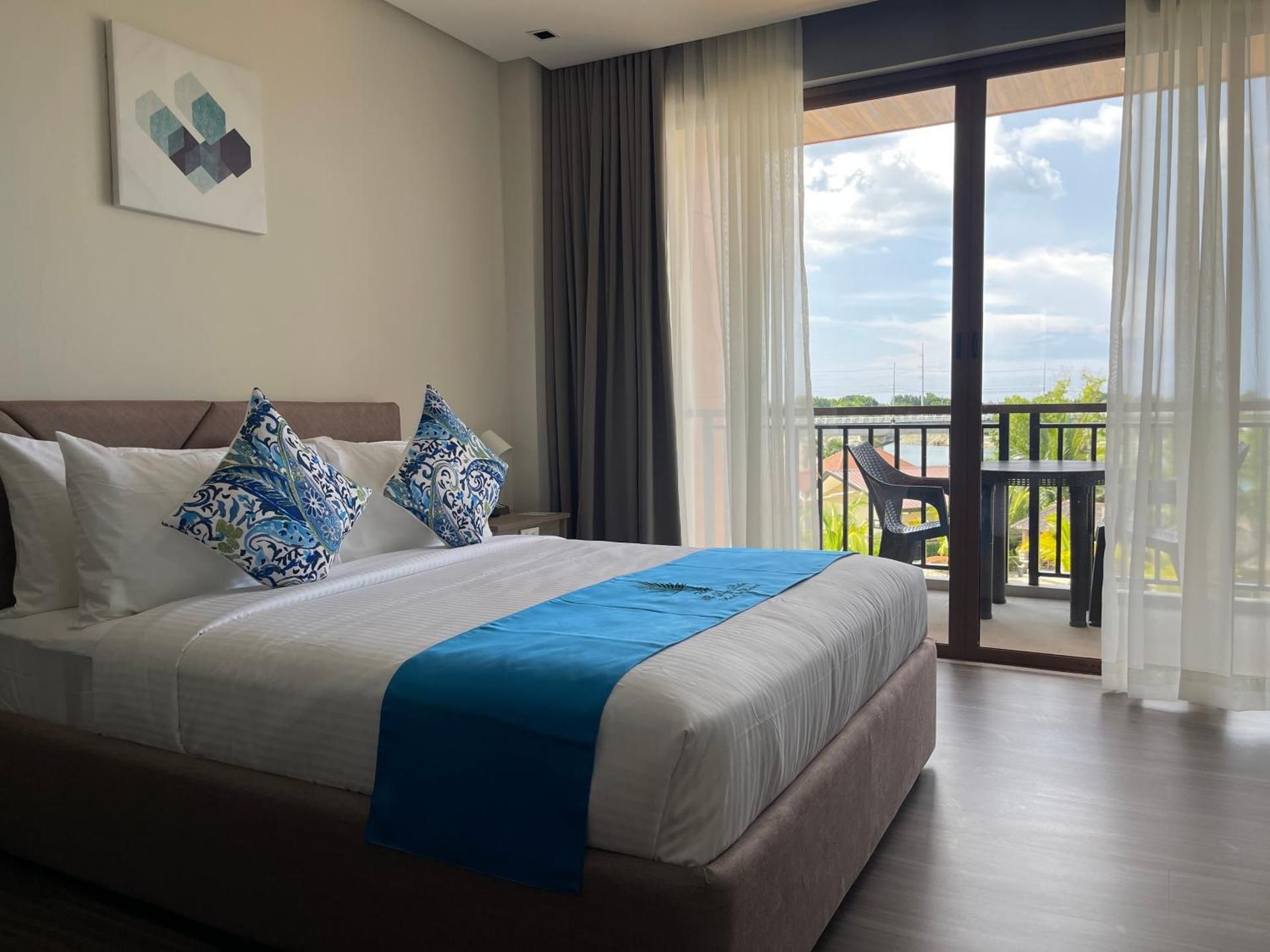 River Palm Hotel and Resort powered by Cocotel Premier Queen Room