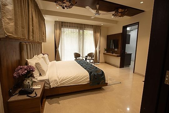 Executive Room