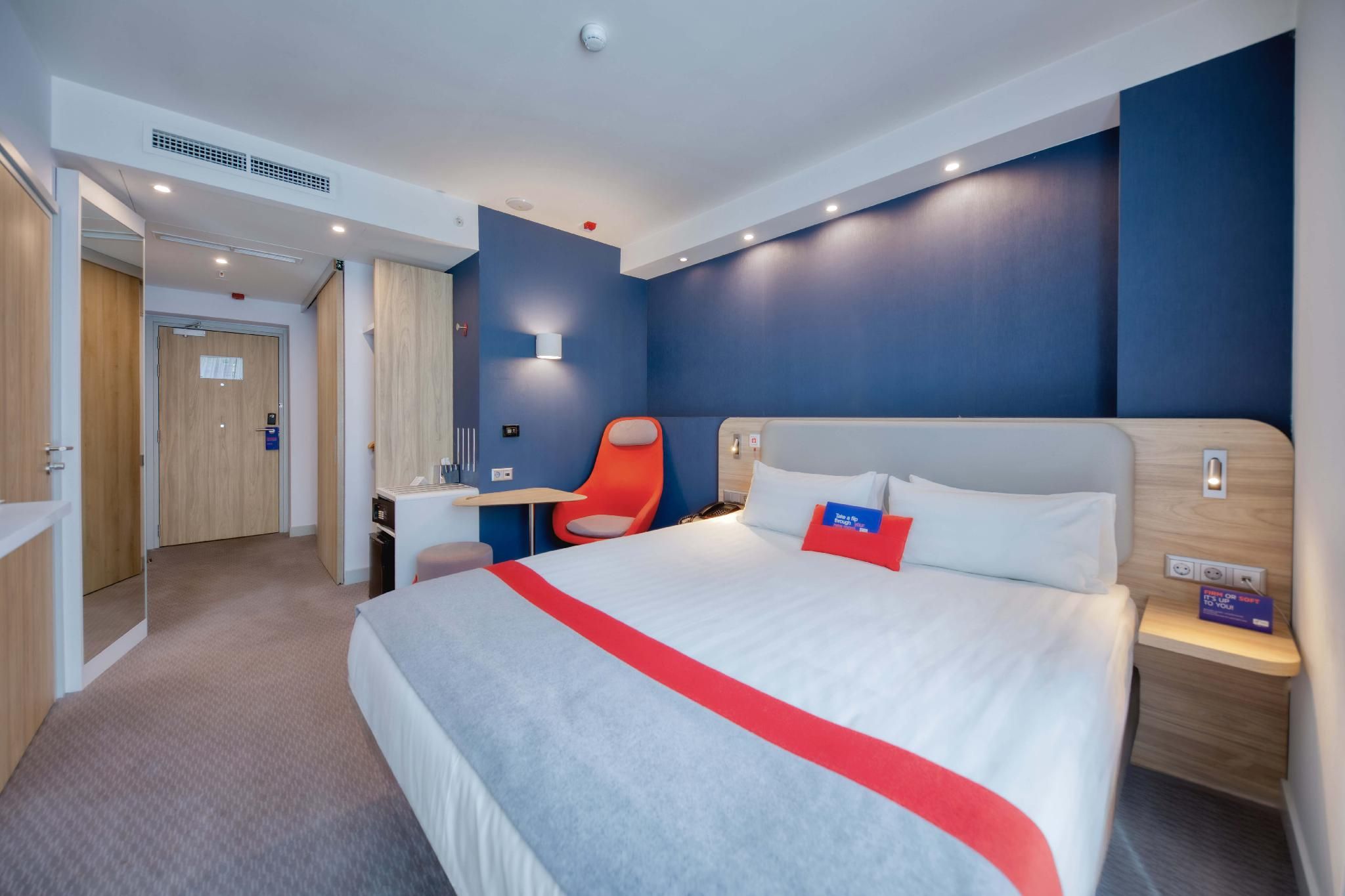 1 Double Bed standard High floor Garden view