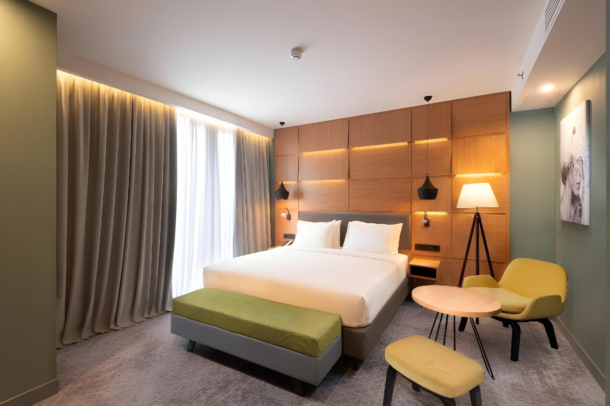 1 King Bed 1 Bedroom Suite