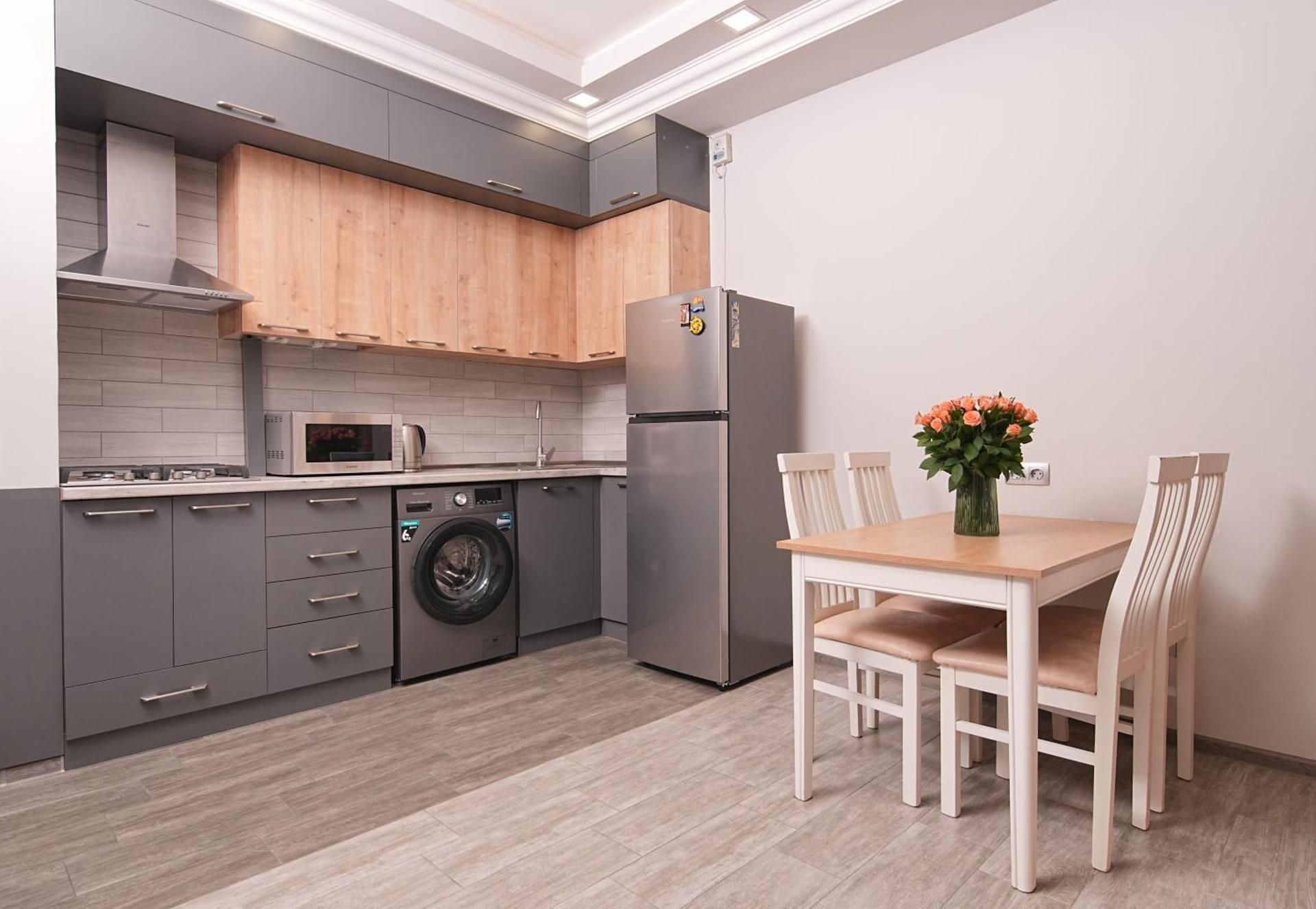 Sweet Home Deluxe Apart-Hotel One-Bedroom Apartment with Balcony 3