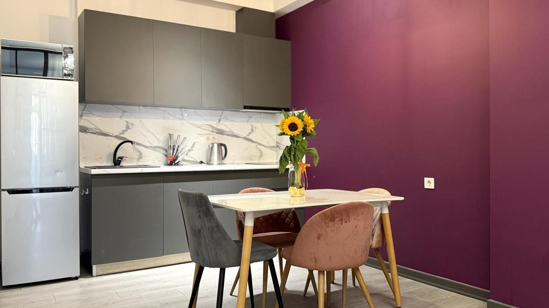 Two-Bedroom Deluxe Apartment with Balcony