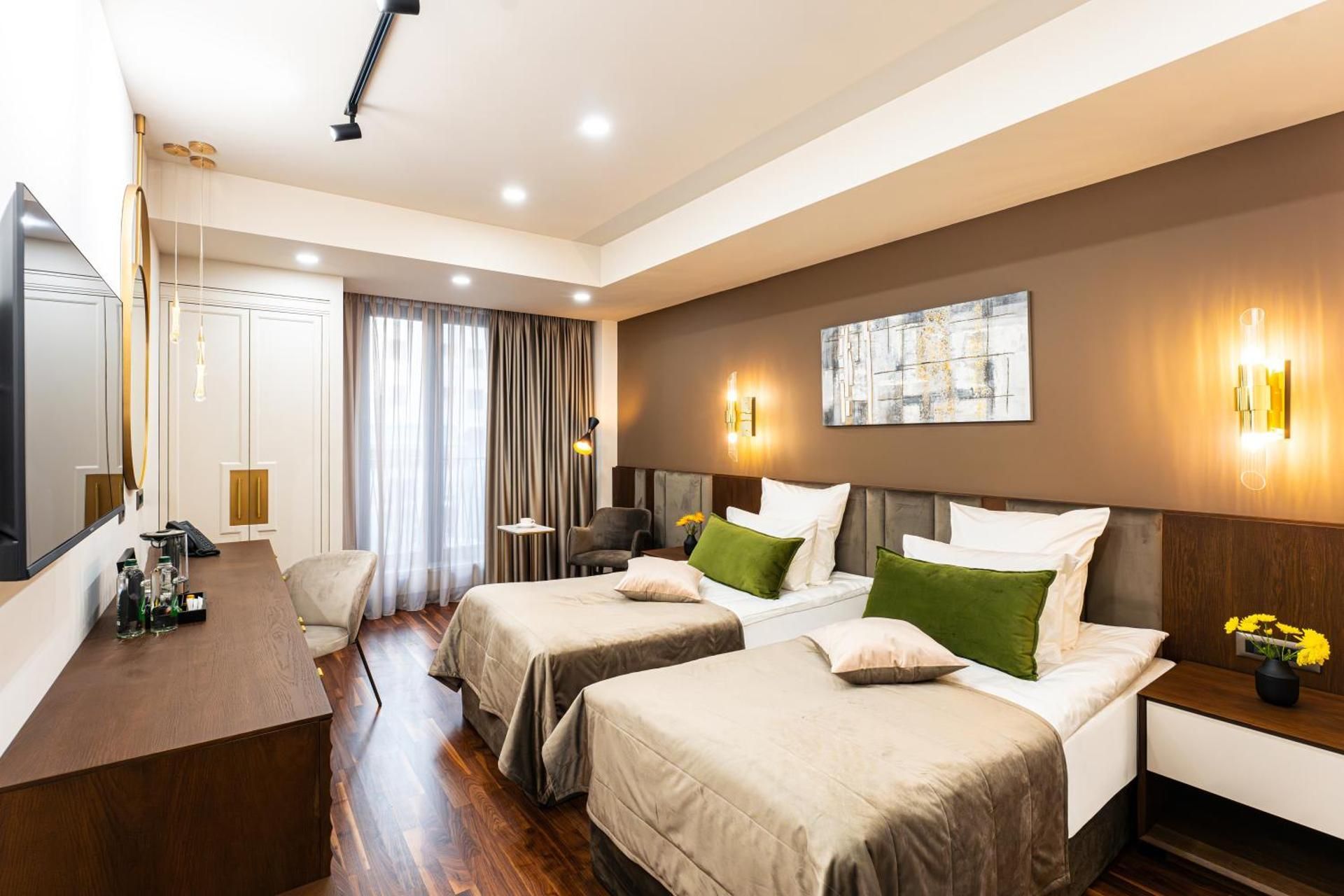 HOTEL METROPOL Club House Deluxe Twin Room