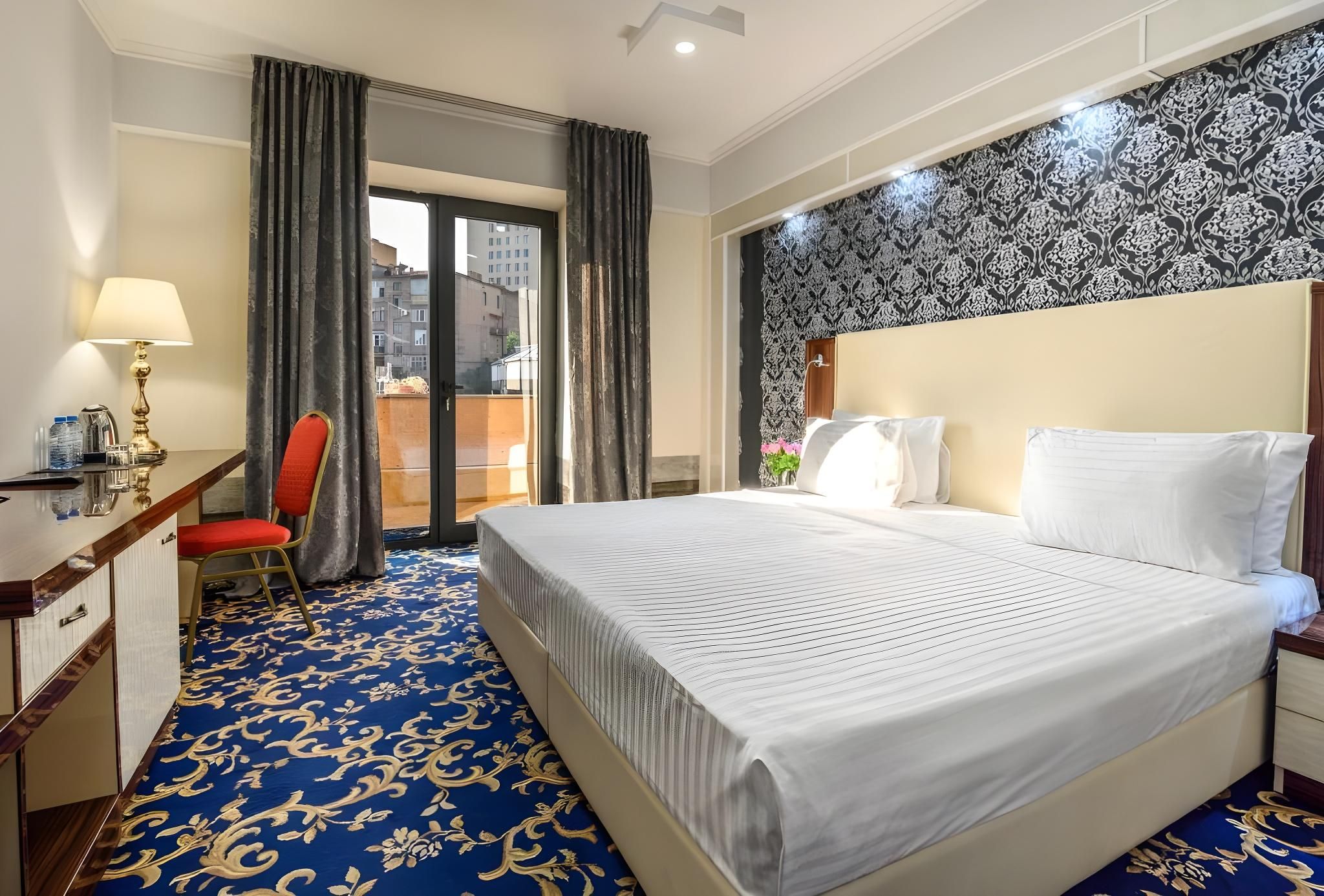 Deluxe Double or Twin Room with Balcony