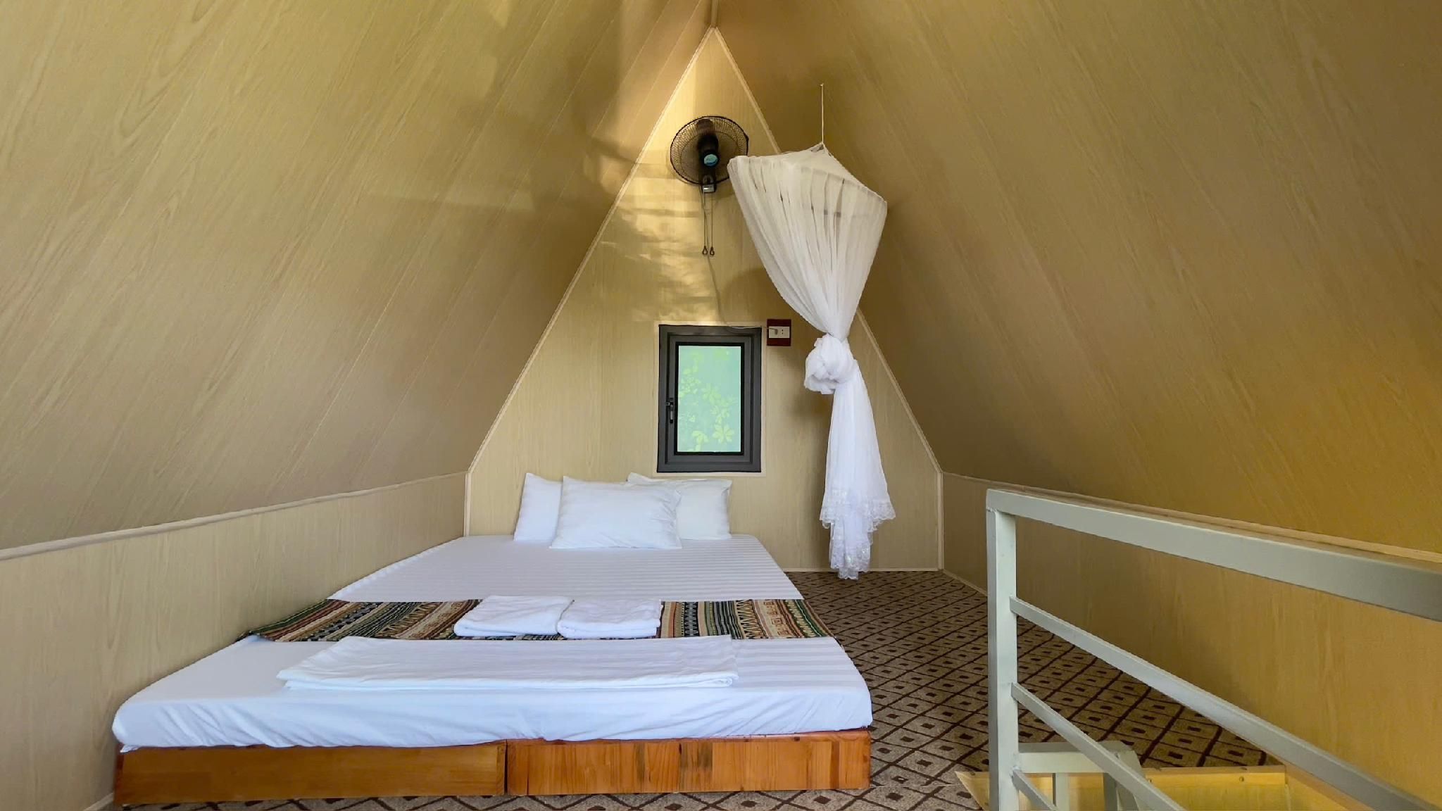 Deluxe Bungalow