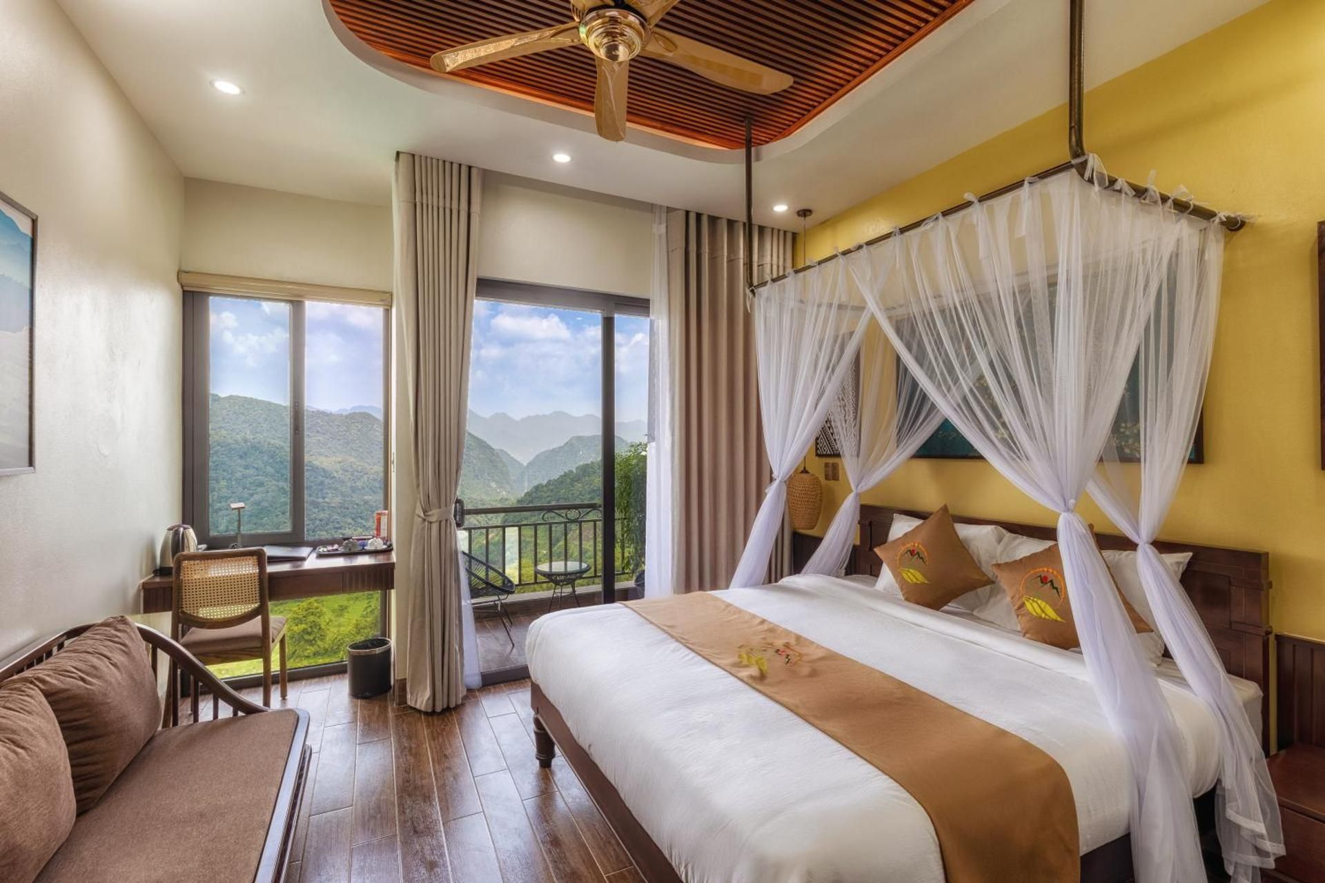 Deluxe Balcony