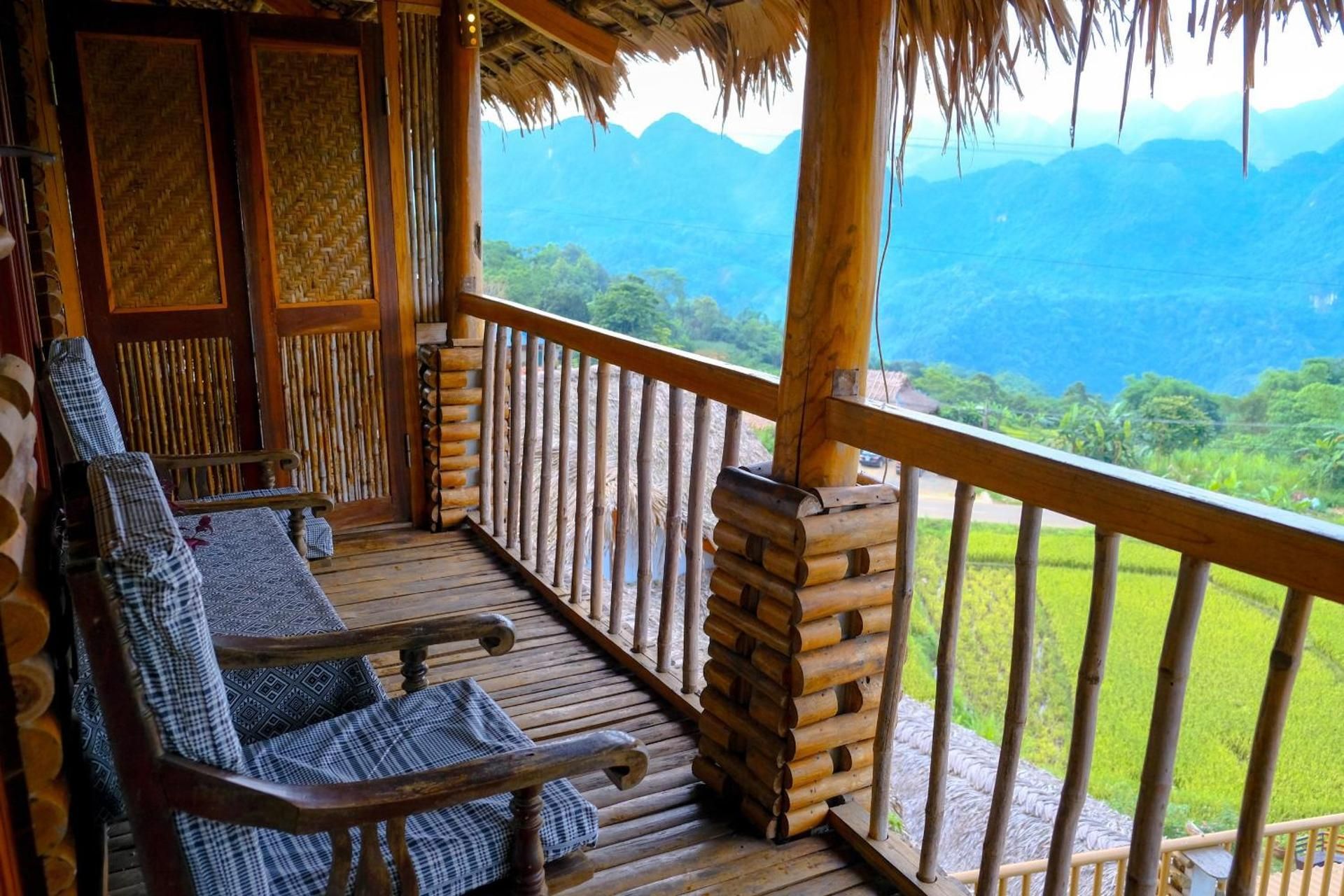 Two Connecting Triple Rooms with Balcony and Mountain View