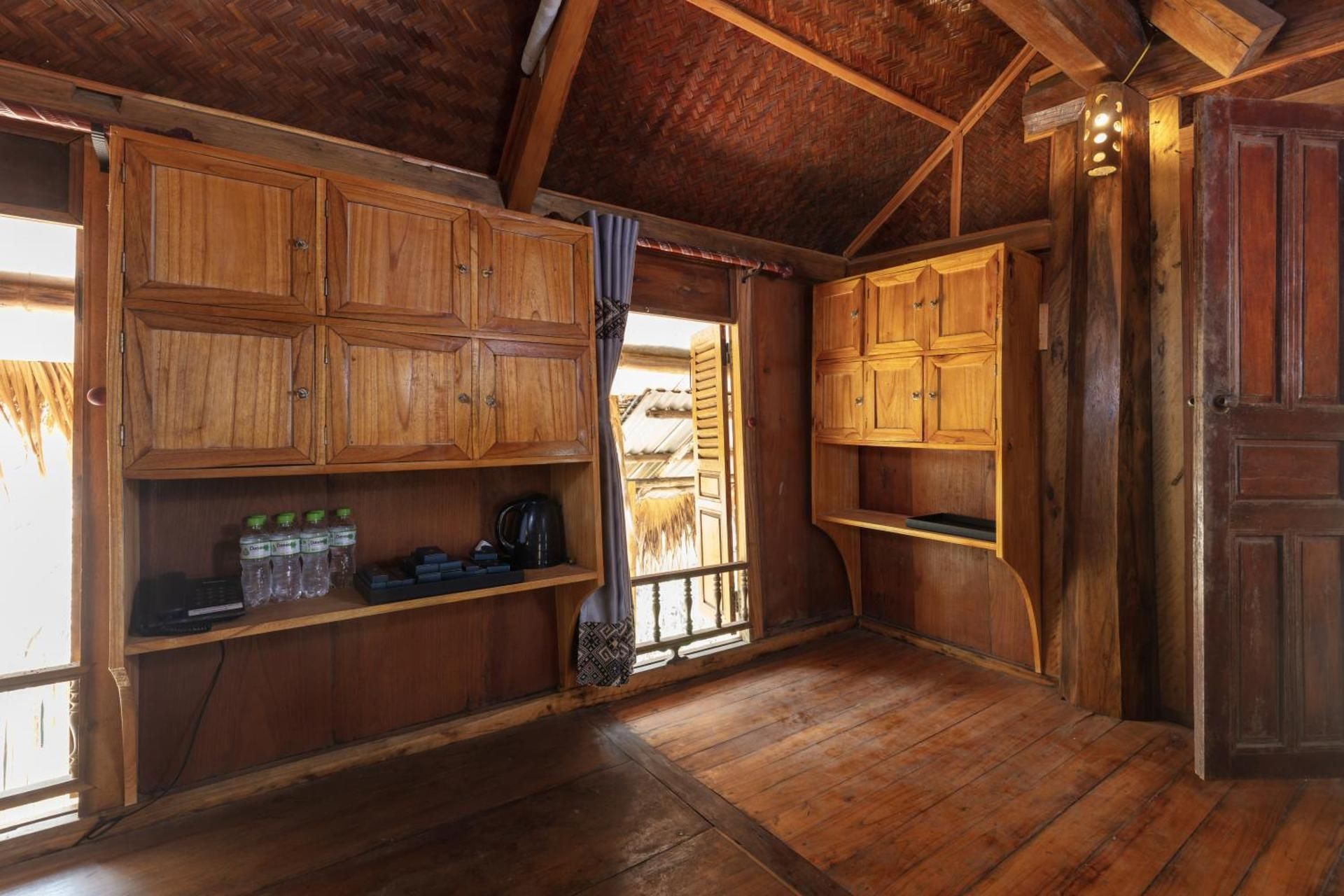 EBINO PULUONG RESORT Single Bed in 10-Bed Dormitory Room 3