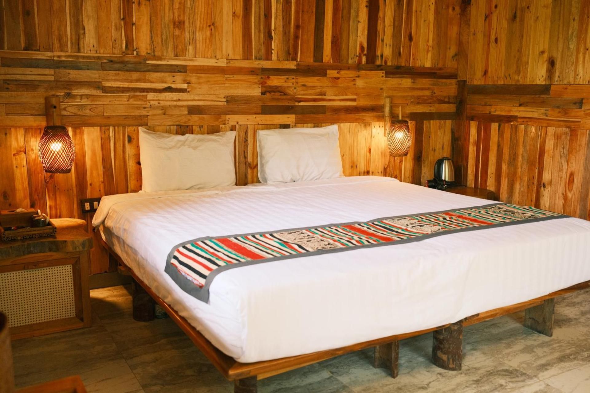 Puluong Luna Resort Superior Queen Room