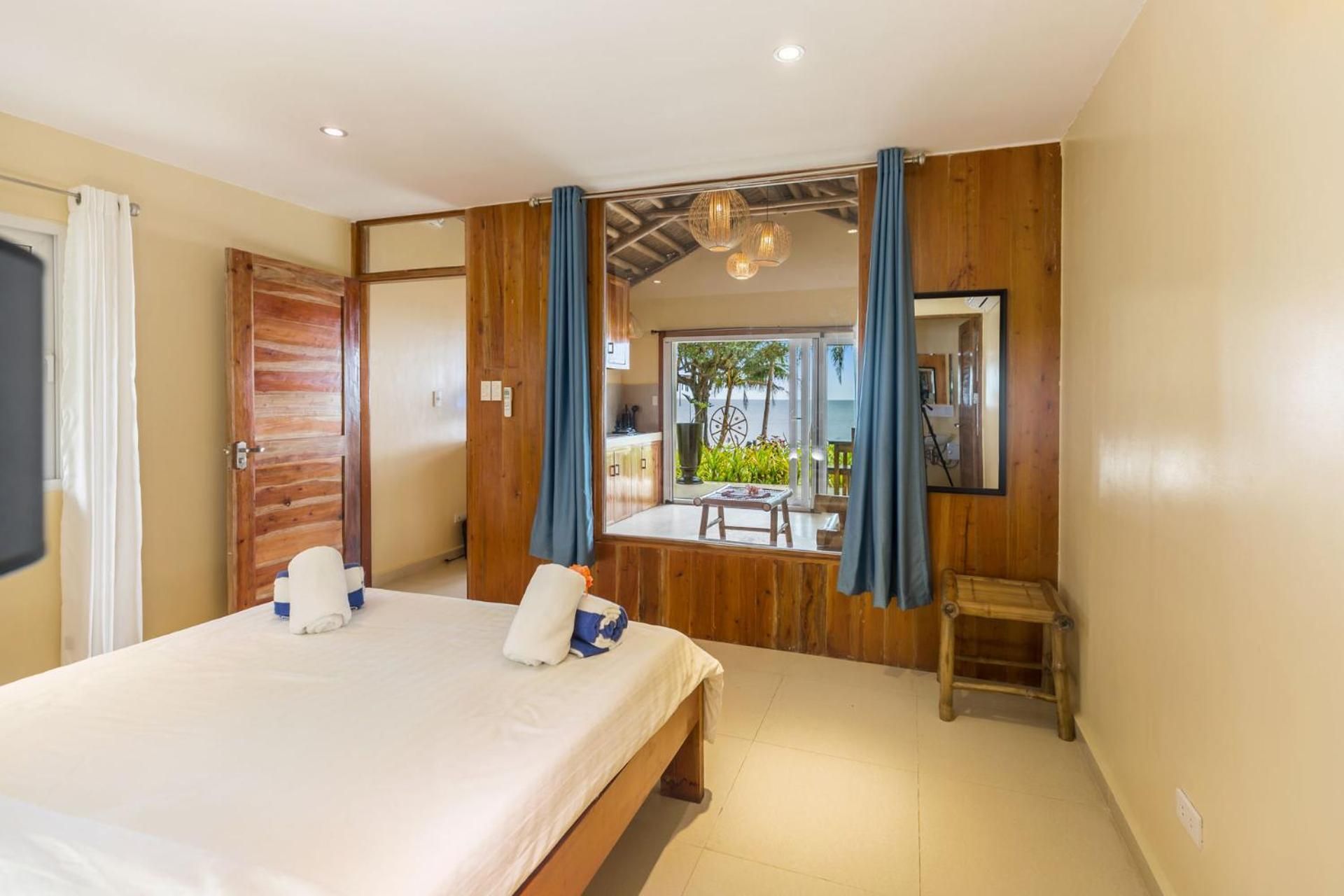 Antique Amor Bungalows & Villas Deluxe Bungalow