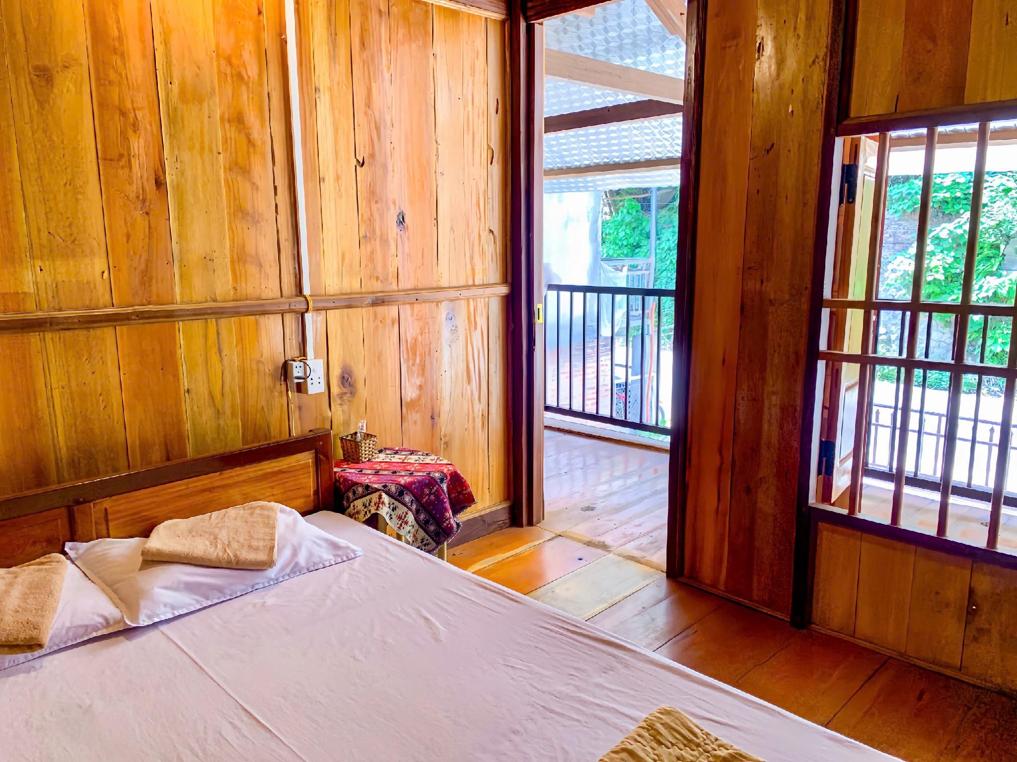 Duy Tuyen Ba Be Homestay Free BBQ Double Room