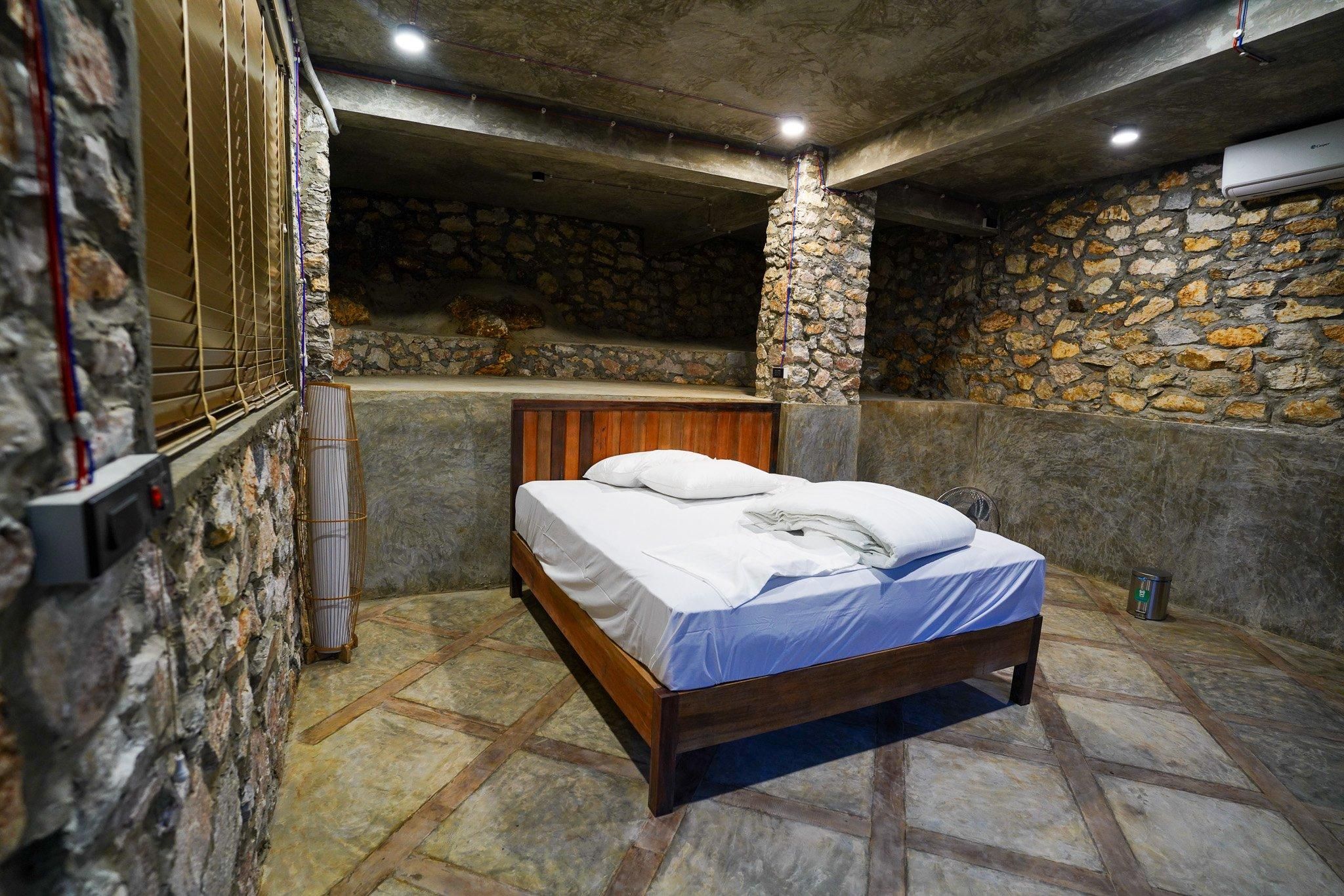 Ba Be Jungle Houses Connecting Family Room 2