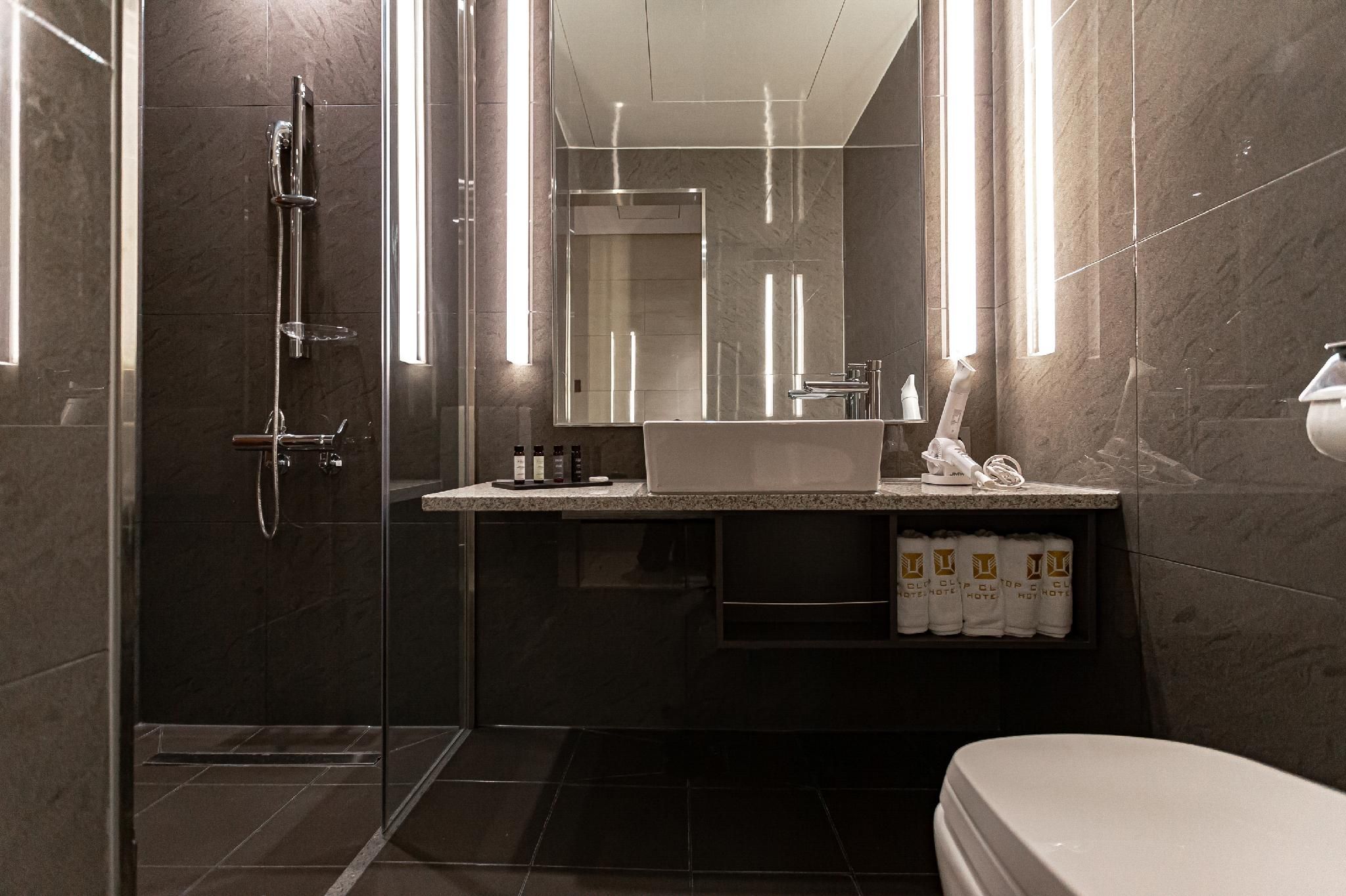 Standard Double Room - Non-Smoking