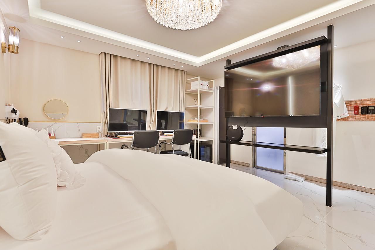 February Riverside Gyeongsan Suite Snack Bar 2