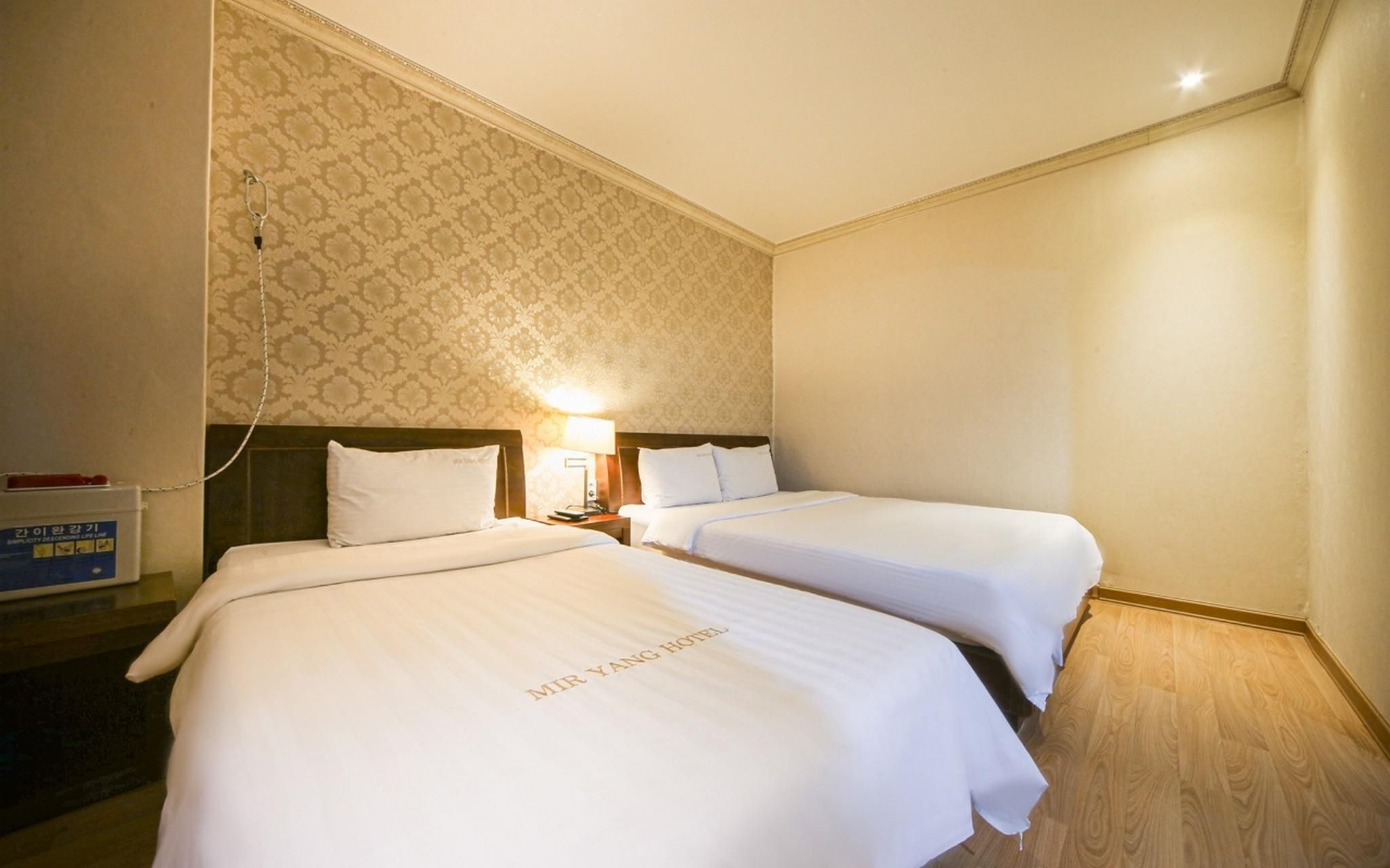 Miryang Tourist Hotel VIP Room