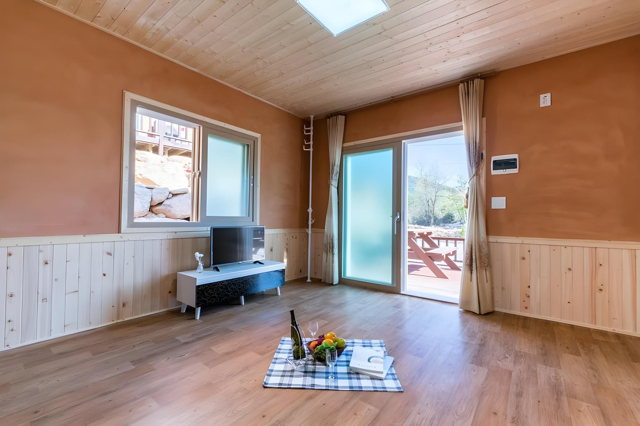 Jirisan Hwangto Pension Gumbit 2