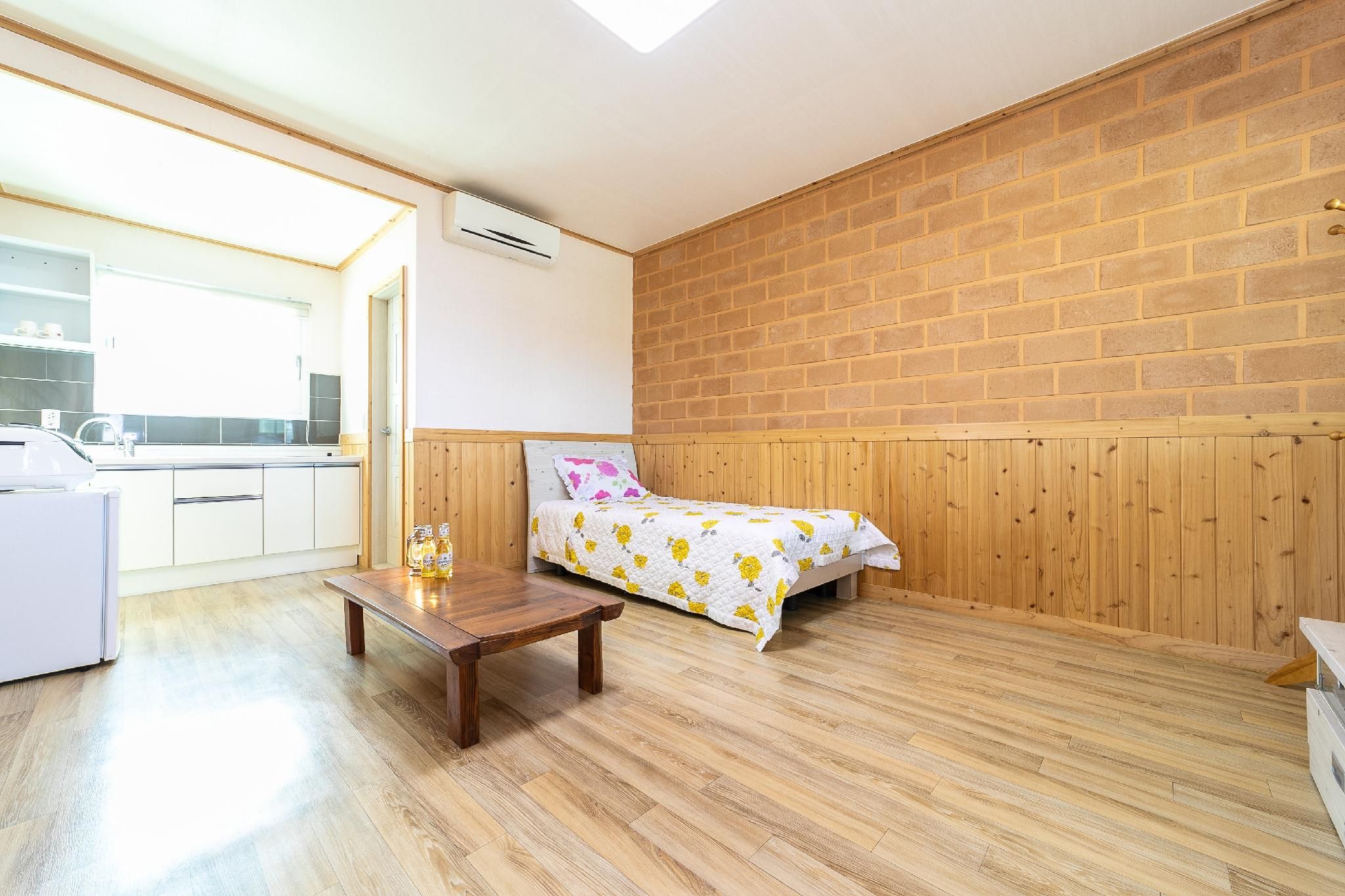 Nonsan Sodam Pension Building A, Room 103 2