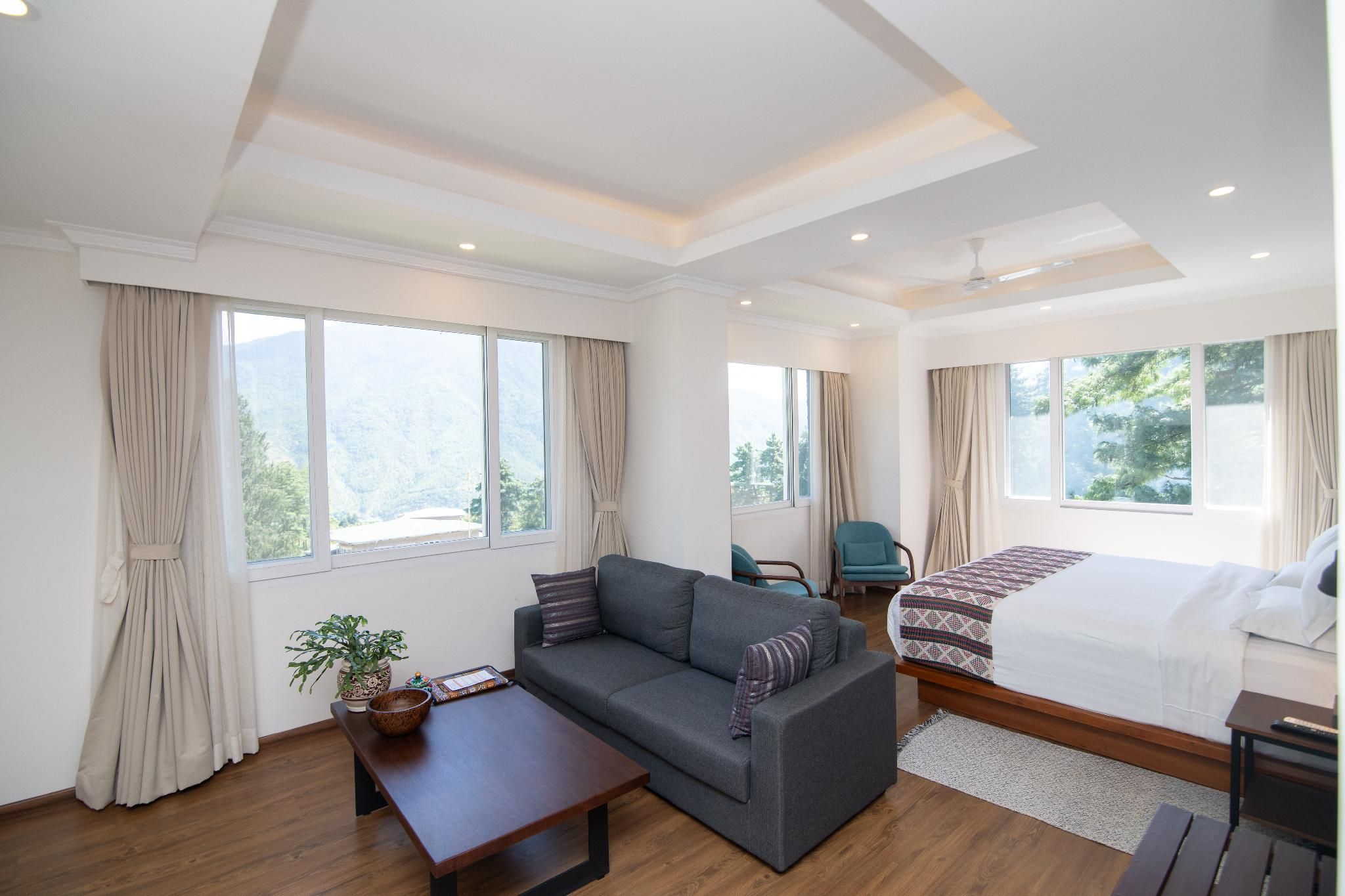 Mountain View Suite