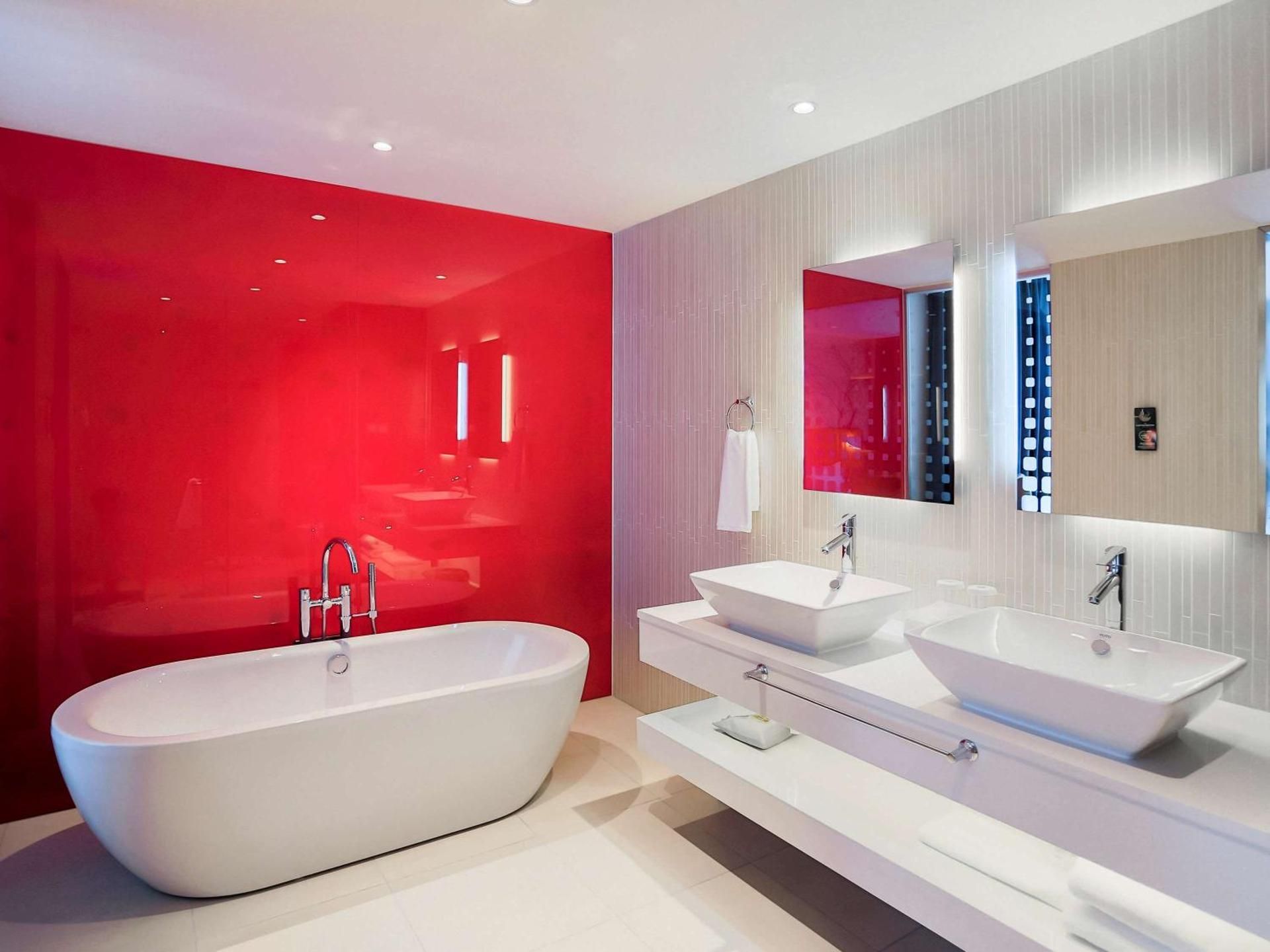 Suite Room with Double Bed