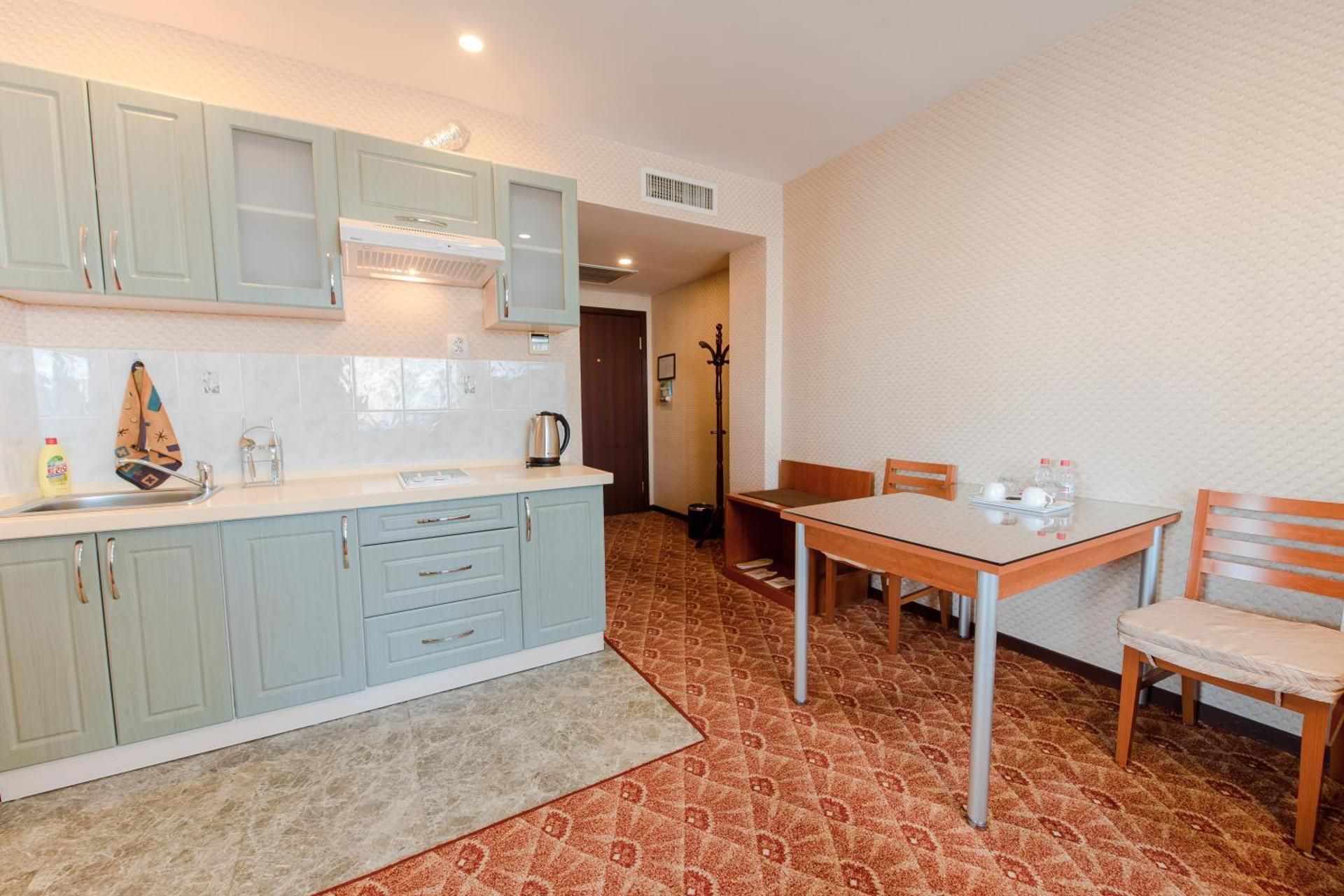 Springs Hotel Deluxe Room 3